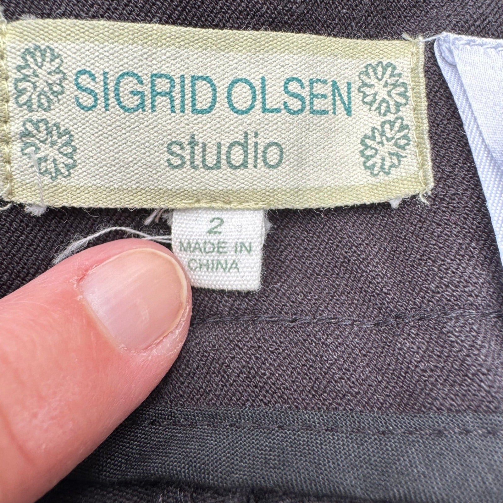 Sigrid Olsen Studio Black Stretch Ankle Pants Side Zip Tapered Trousers Size 2