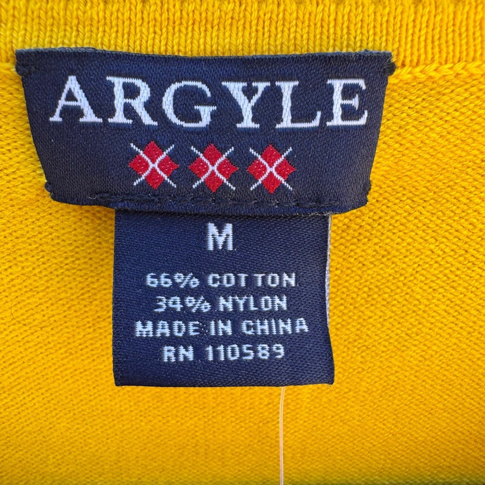 Argyle Womens Yellow Sleeveless Sweater Vest Crew Neck Side Buttons Medium NEW