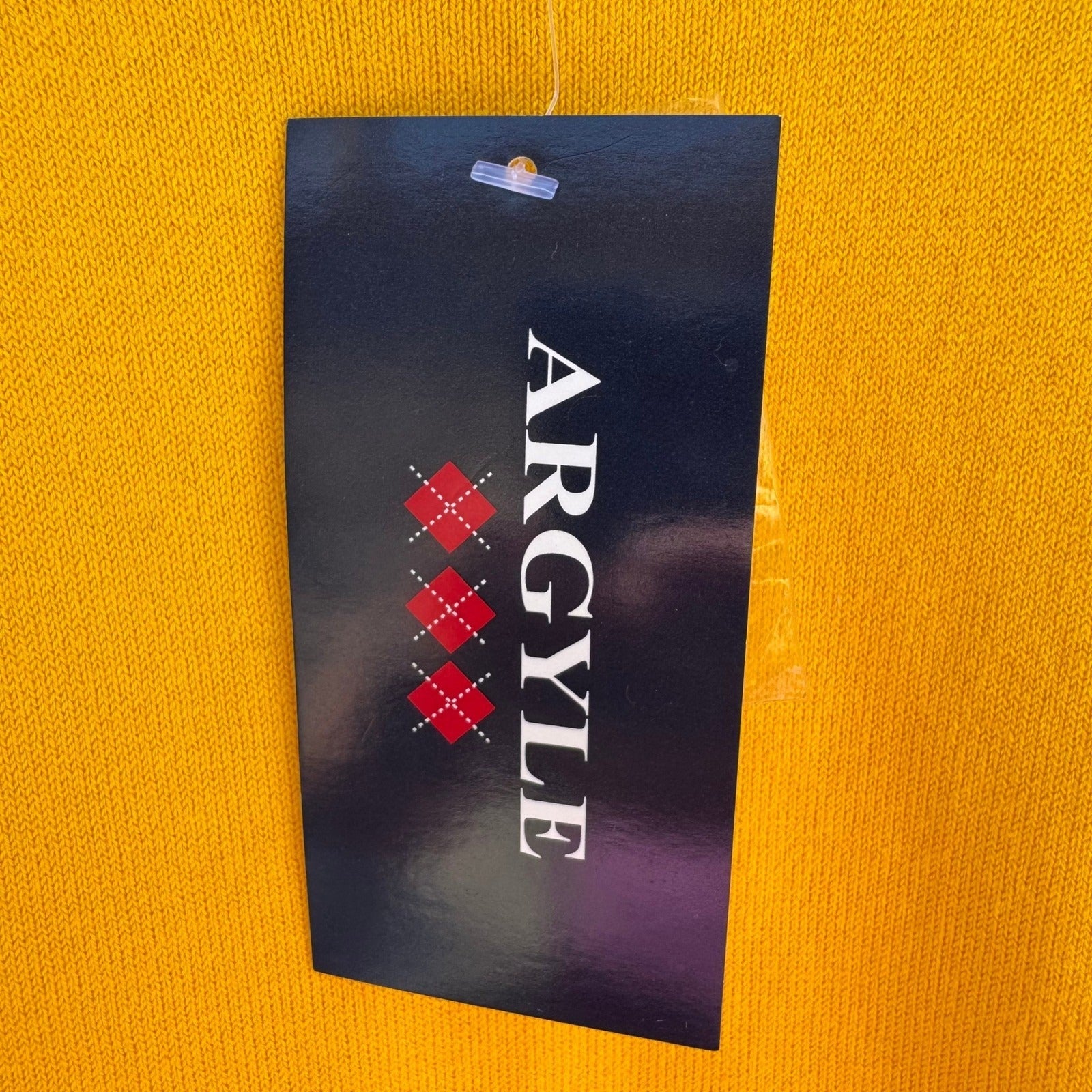 Argyle Womens Yellow Sleeveless Sweater Vest Crew Neck Side Buttons Medium NEW