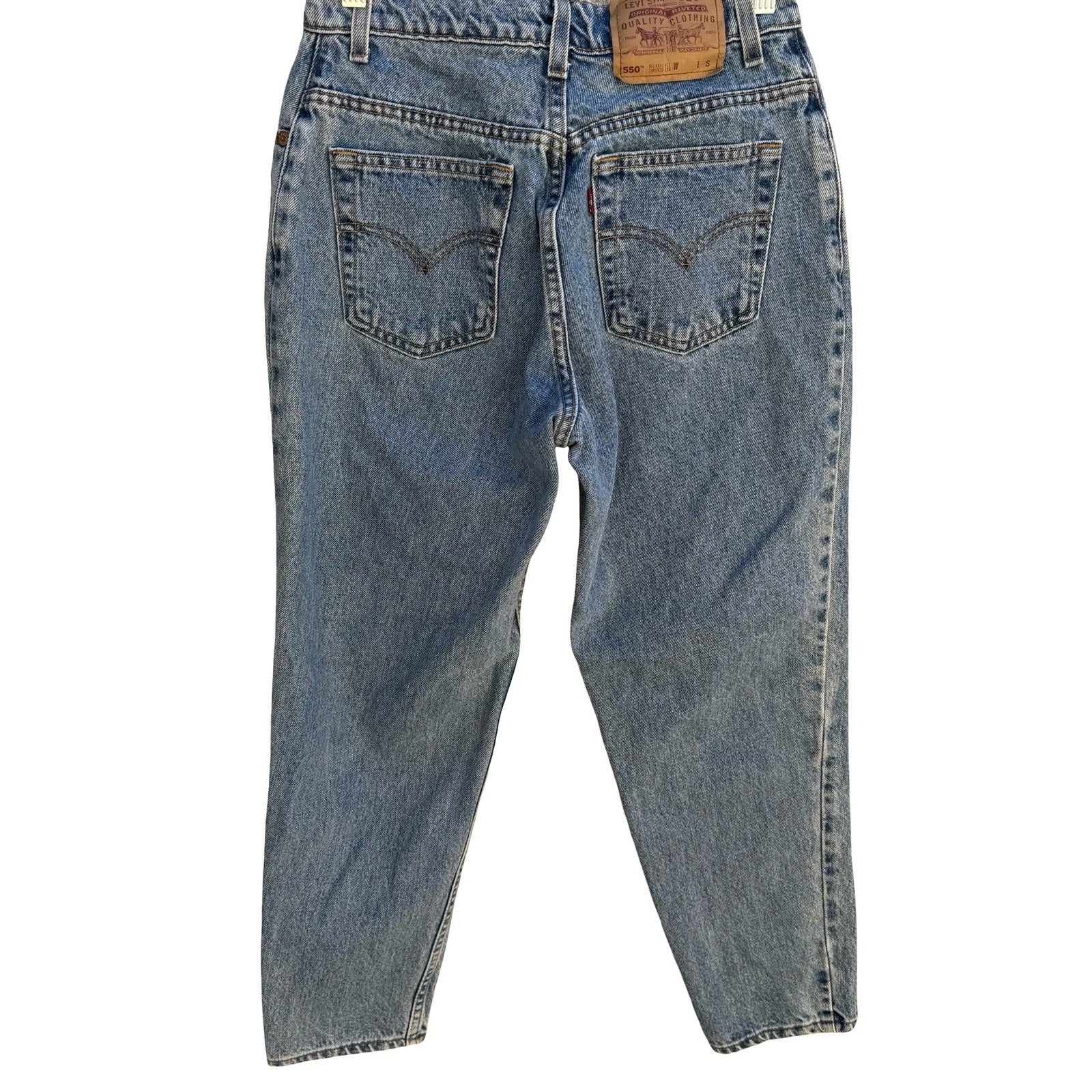 Levis 550 Vintage 90s High Waisted Tapered Leg Mom Jeans Medium Wash 8 Made USA