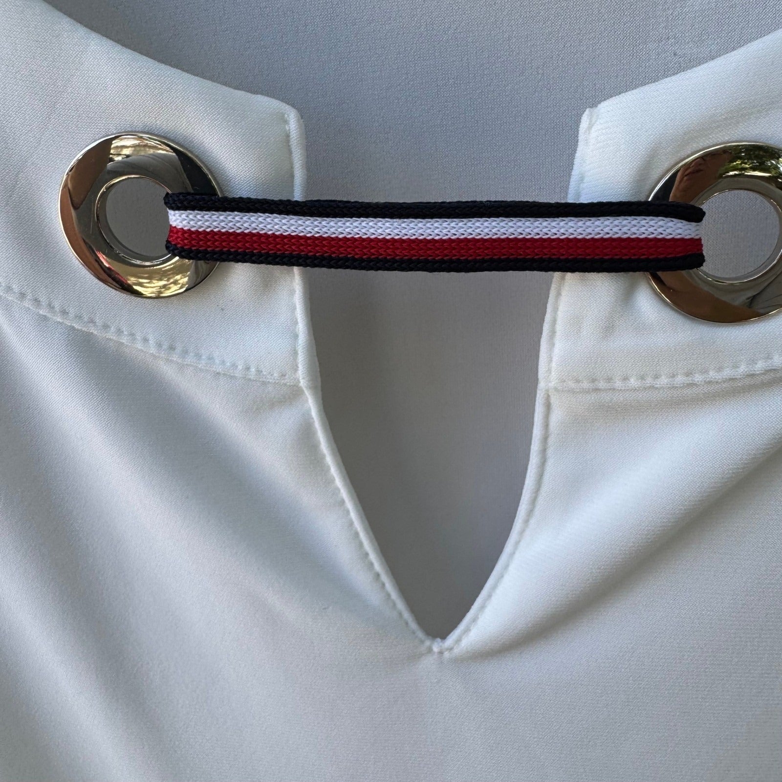 Tommy Hilfiger Preppy Nautical Ivy League Keyhole Grommet Sleeveless Top L NEW