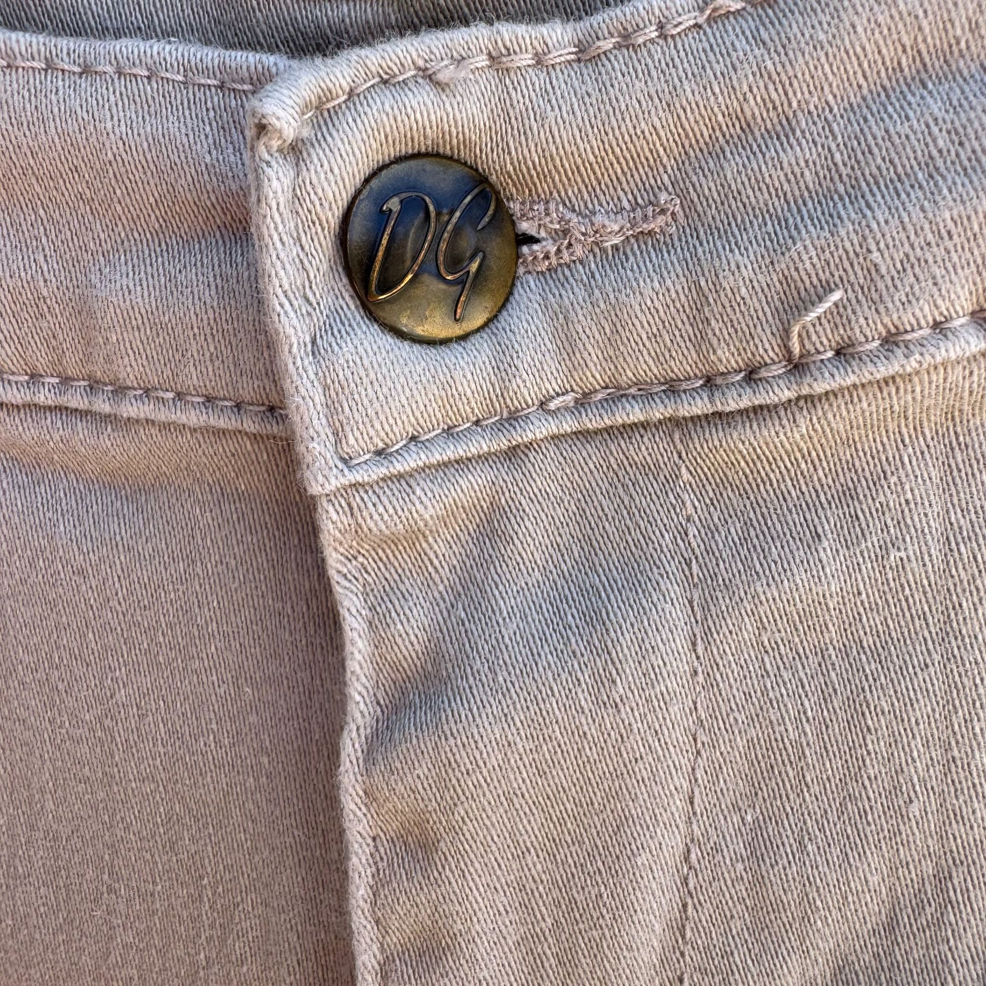 Dg2 By Diane Gilman Womens Beige Cotton Blend Stretch Long Bermuda Shorts 2