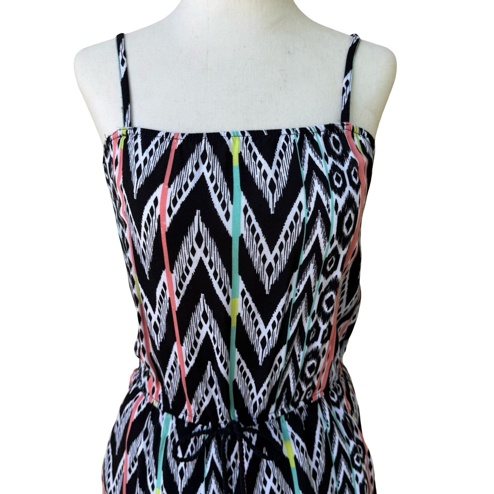 Helix Y2K Boho Festival Ikat Geometric Romper Summer Beach Black Pink Womens S/M