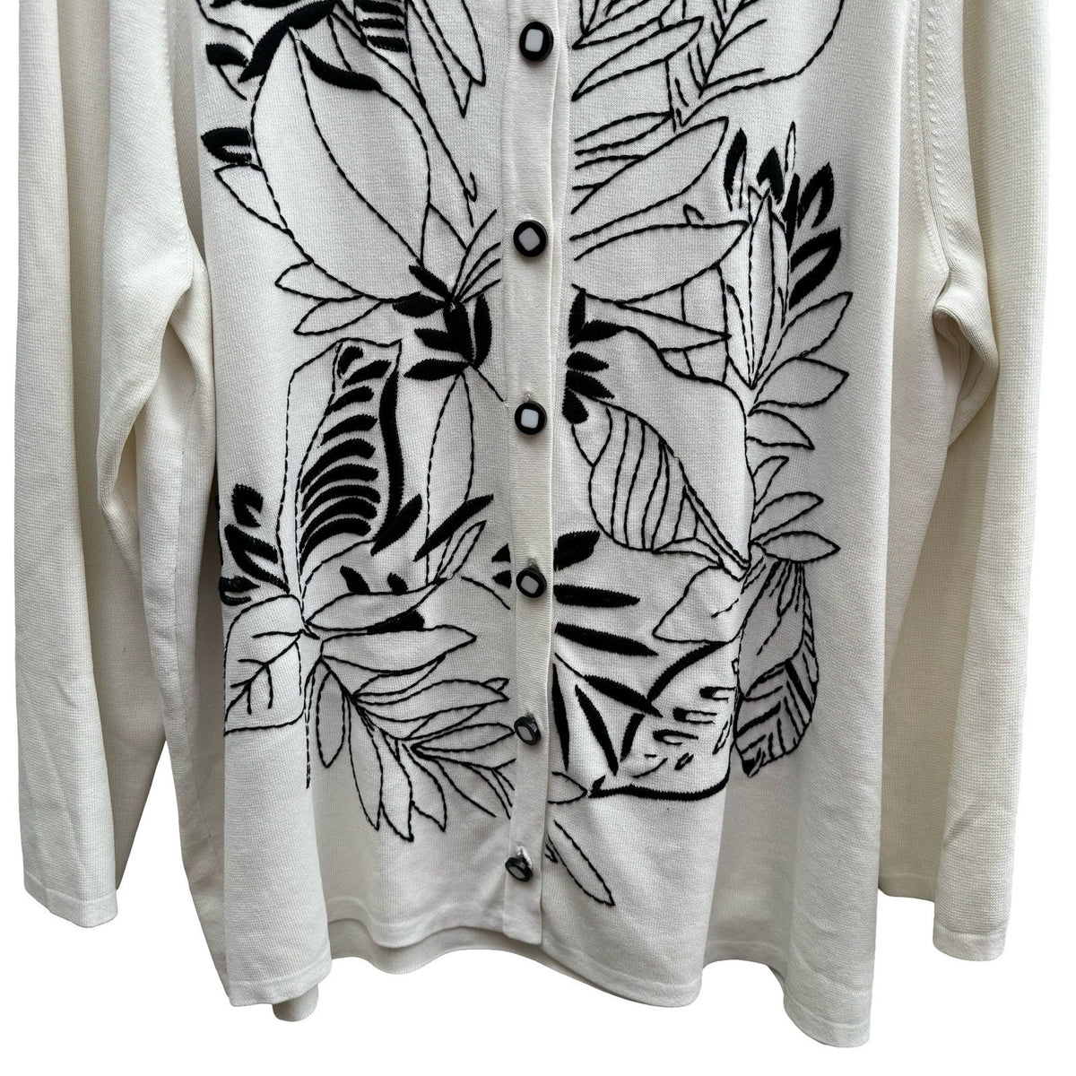 Yarns & Stitches Coastal Minimalist Embroidered Art To Wear Leaf Cardigan 1X