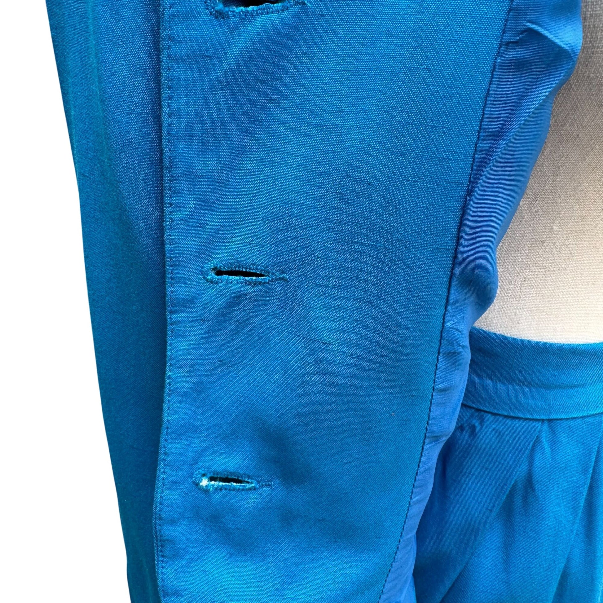 Christian Dior Vintage Blue Mother-Of-Pearl Button Long Sleeve Blazer Skirt Suit