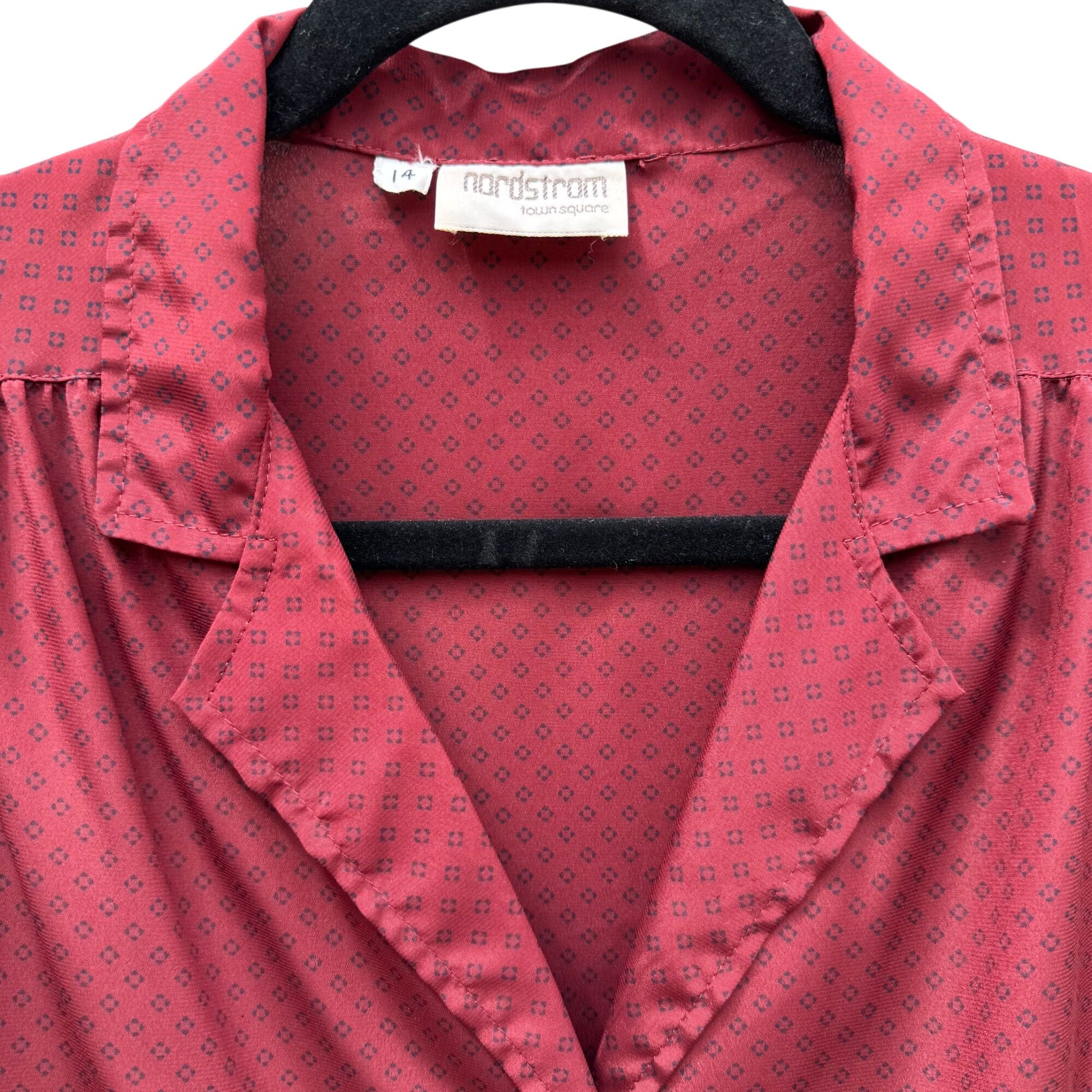 Nordstrom Town Square Vintage Red Patterned Button-Up Long Sleeve Blouse Top 14