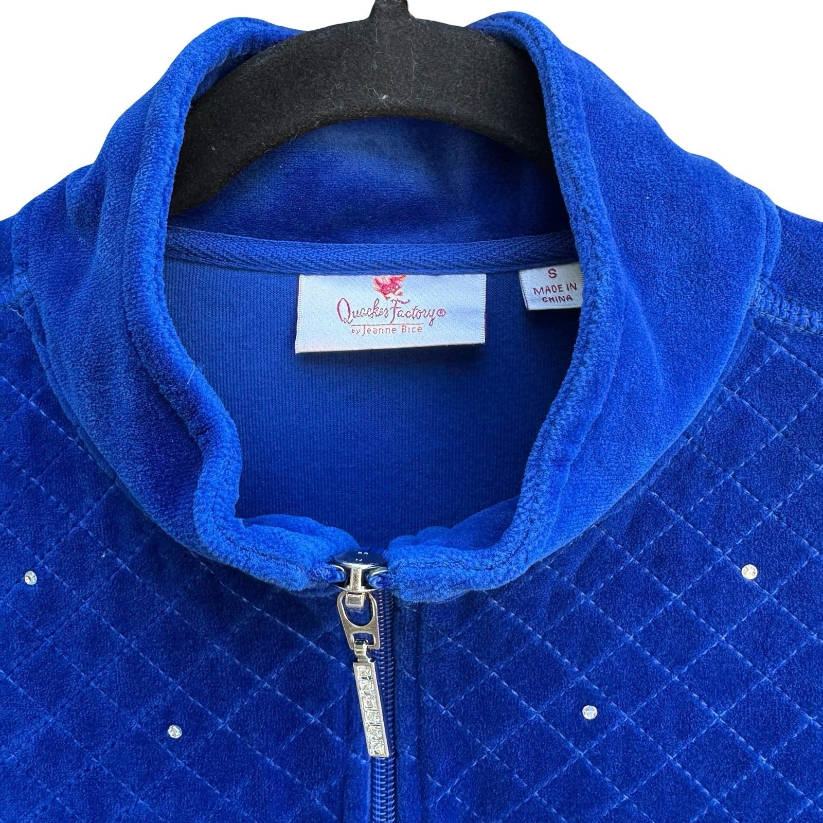 Quacker Factory Y2K Athleisure Cozy Glam Velour Quilted Rhinestone Zip Jacket S