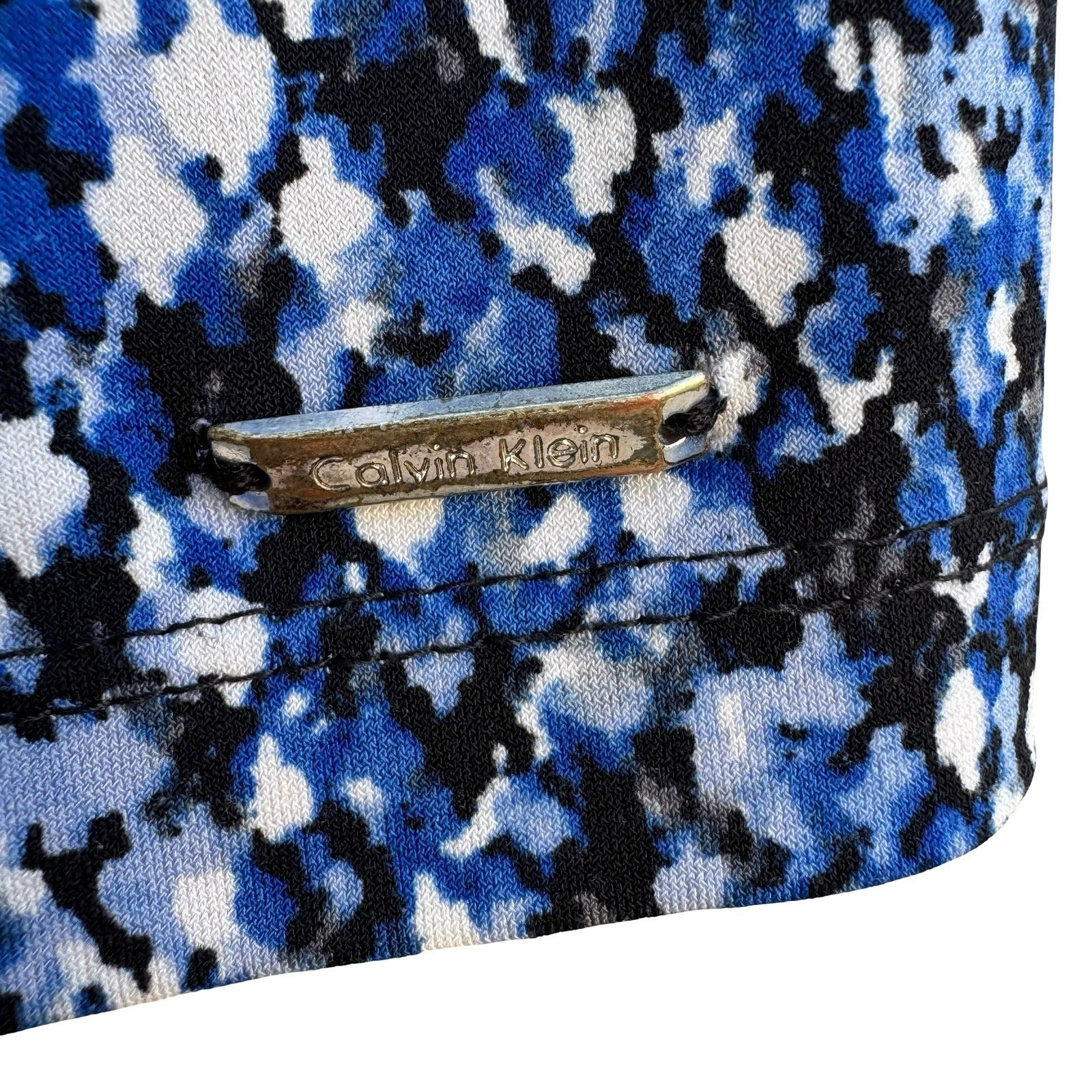 Calvin Klein Blue Black Abstract Snakeskin Print Sleeveless Blouse Professional