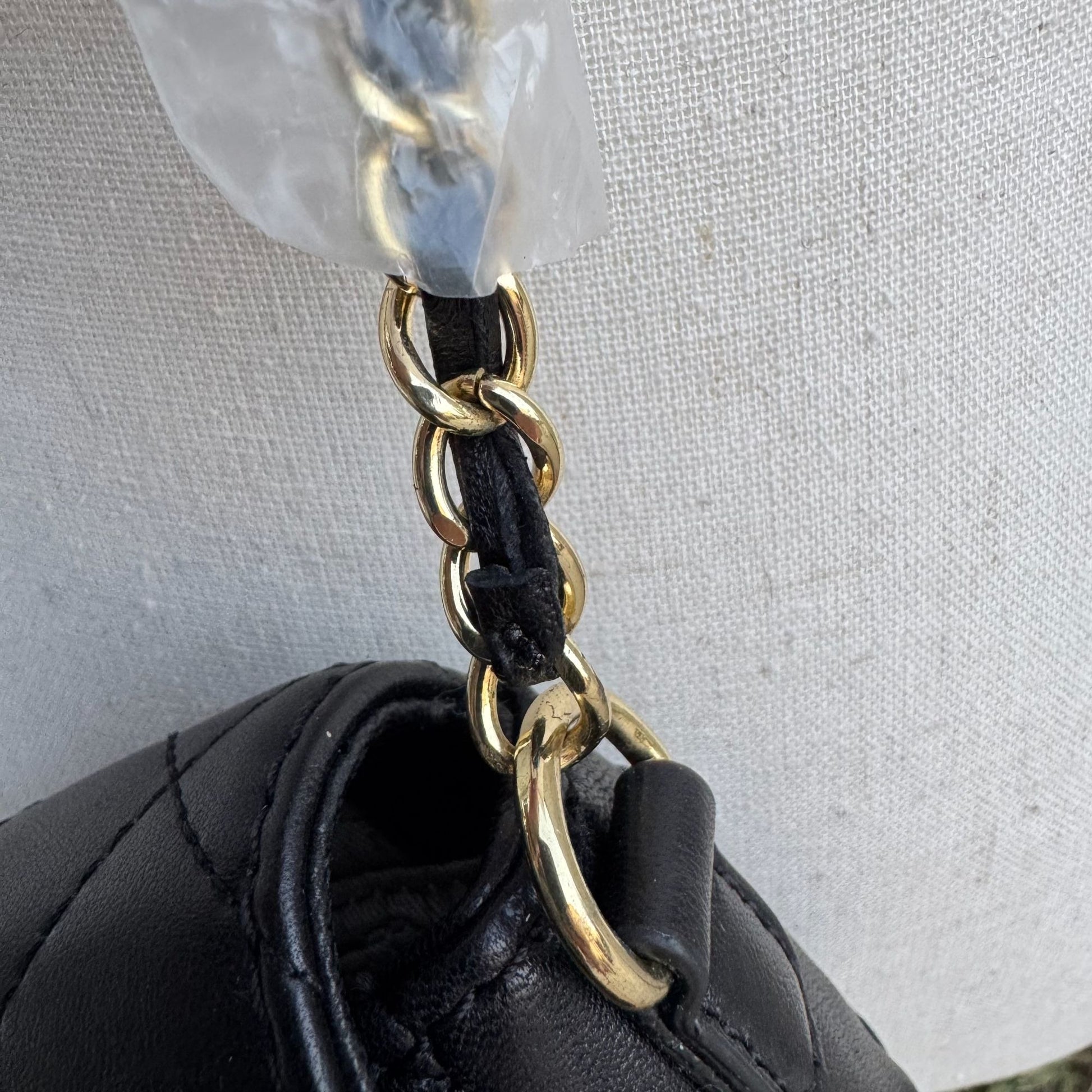 Isaac Mizrahi Live Quilted Mini Crossbody Bag Gold Logo Closure Chain Strap New