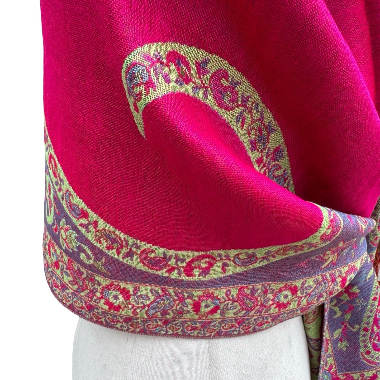 Bellissima Accessories Pink Paisley Pashmina Wrap Scarf Fringe Viscose Blend NEW