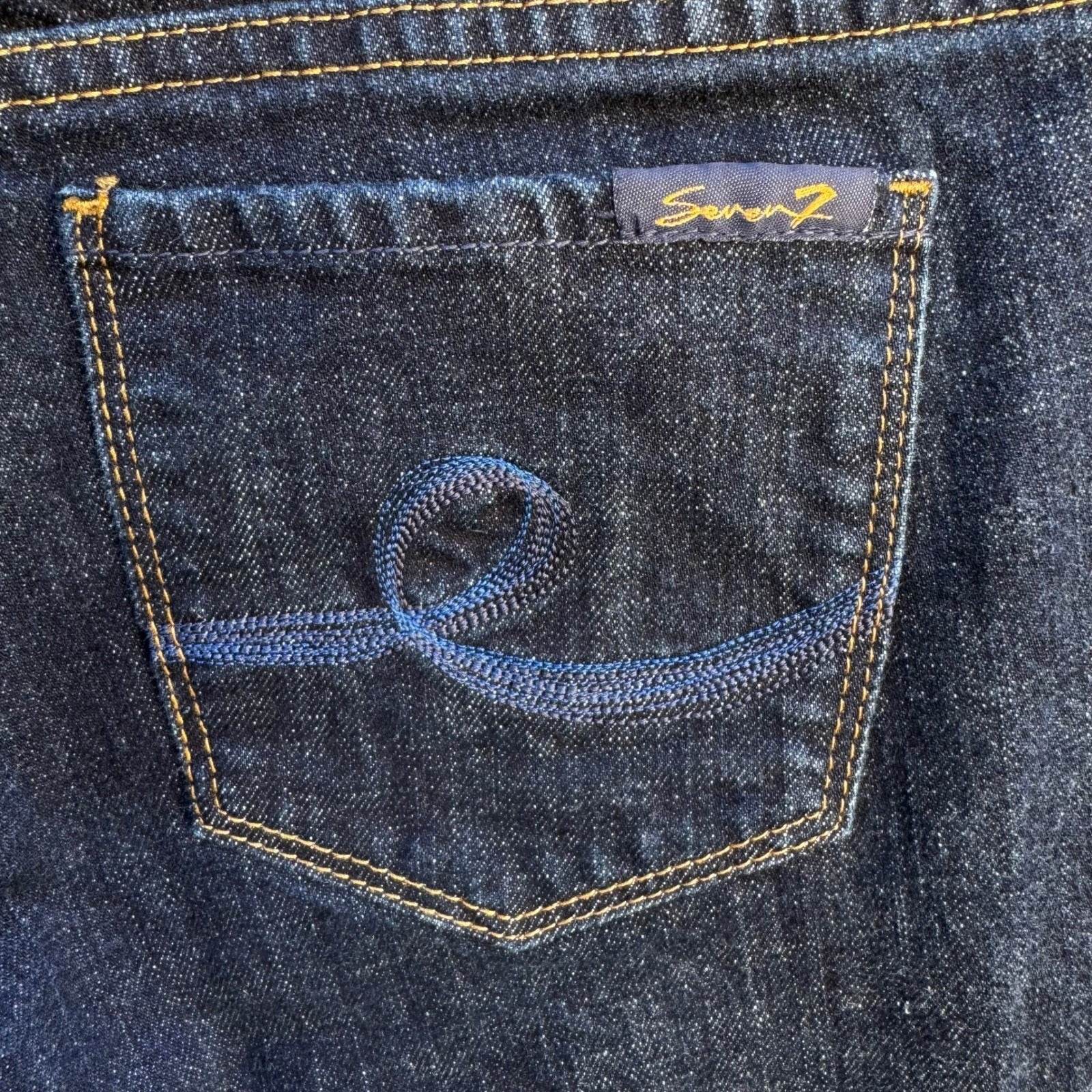 Seven7 Y2K Womens Boot Cut Jeans Dark Indigo Wash Embroidered Pocket Size 31