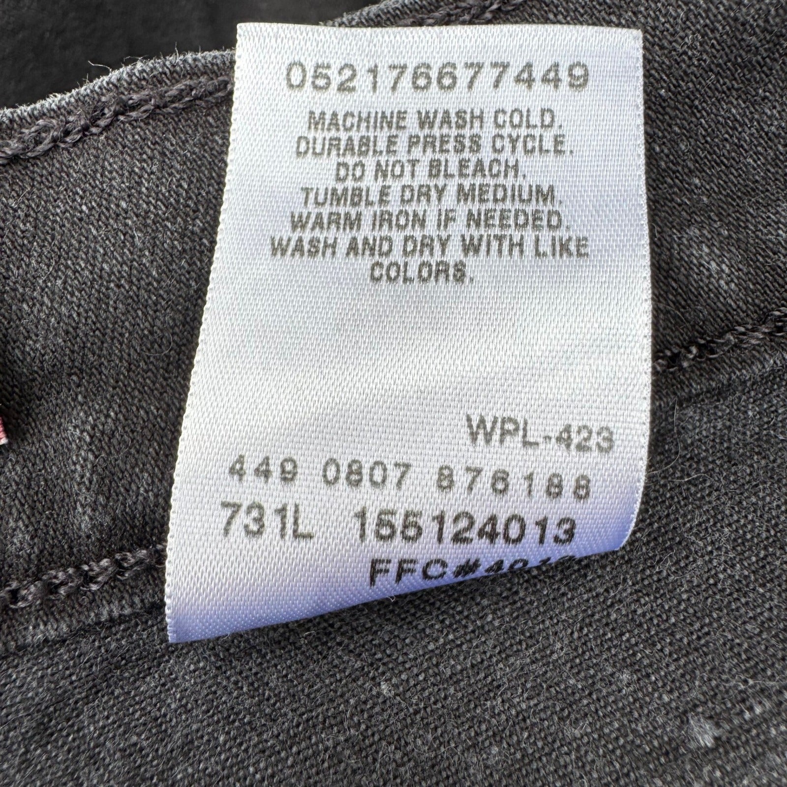 Levis 512 Perfectly Slimming Straight Leg Jeans Black Stretch Denim Size 18M