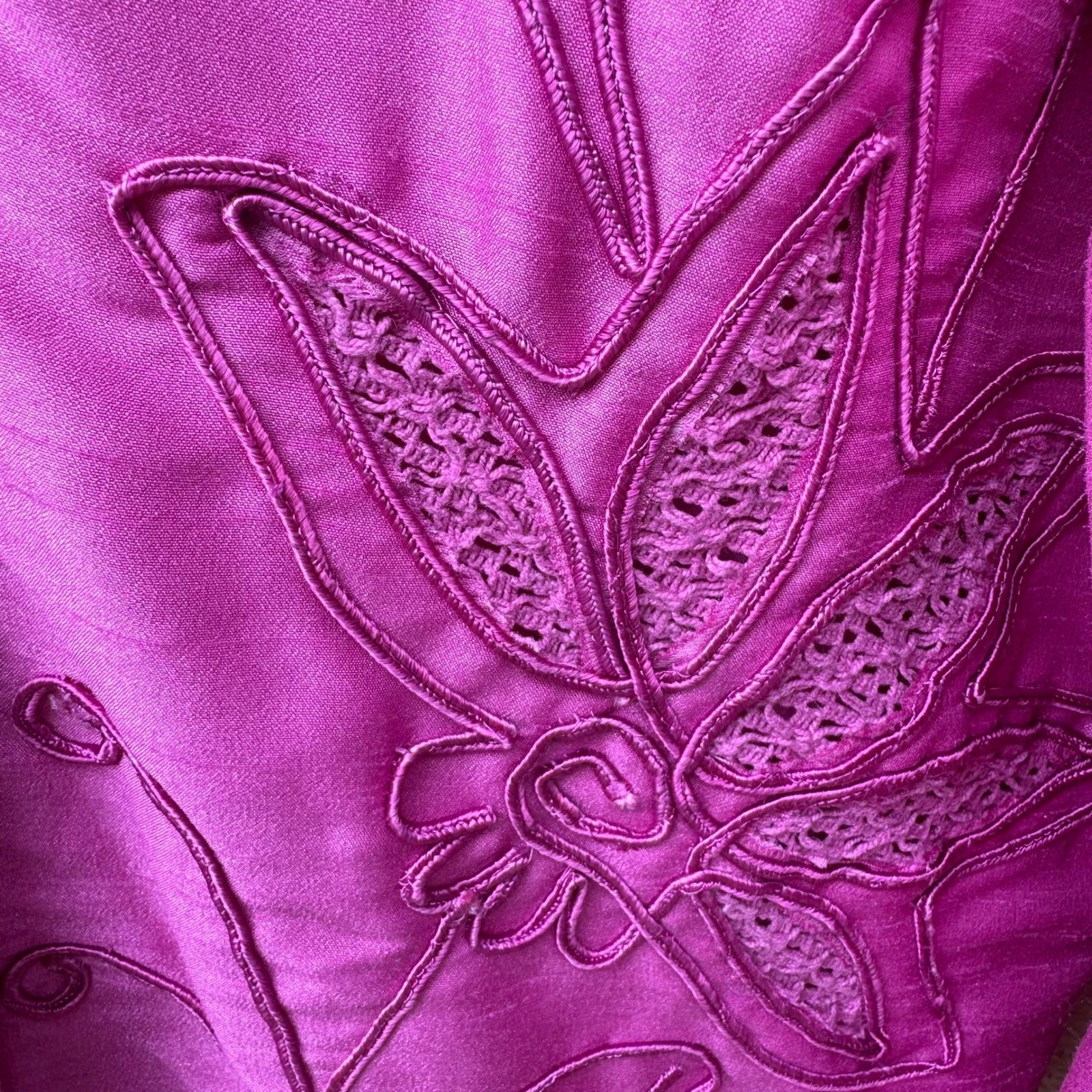 Marsh Landing Barbiecore Coastal Boho Embroidered Floral Crochet Jacket Pink M