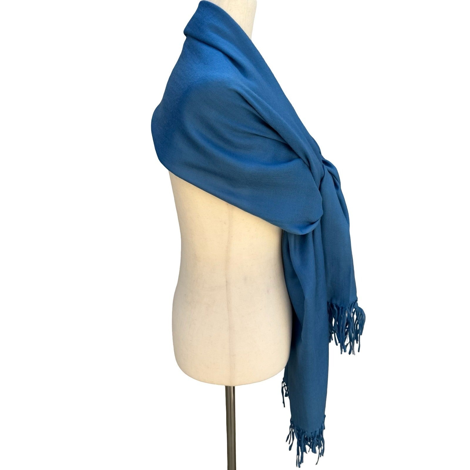 BCBG Max Azria 100% Cashmere Luxury Minimalist Scarf Coastal Fringed Wrap NEW
