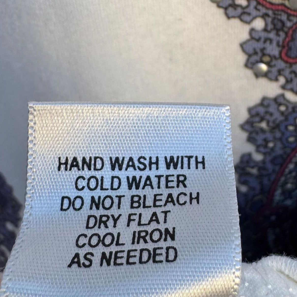 Cache Long Sleeve V-Neck Paisley Print Metal Beaded Stretch Shirt Blouse Top L