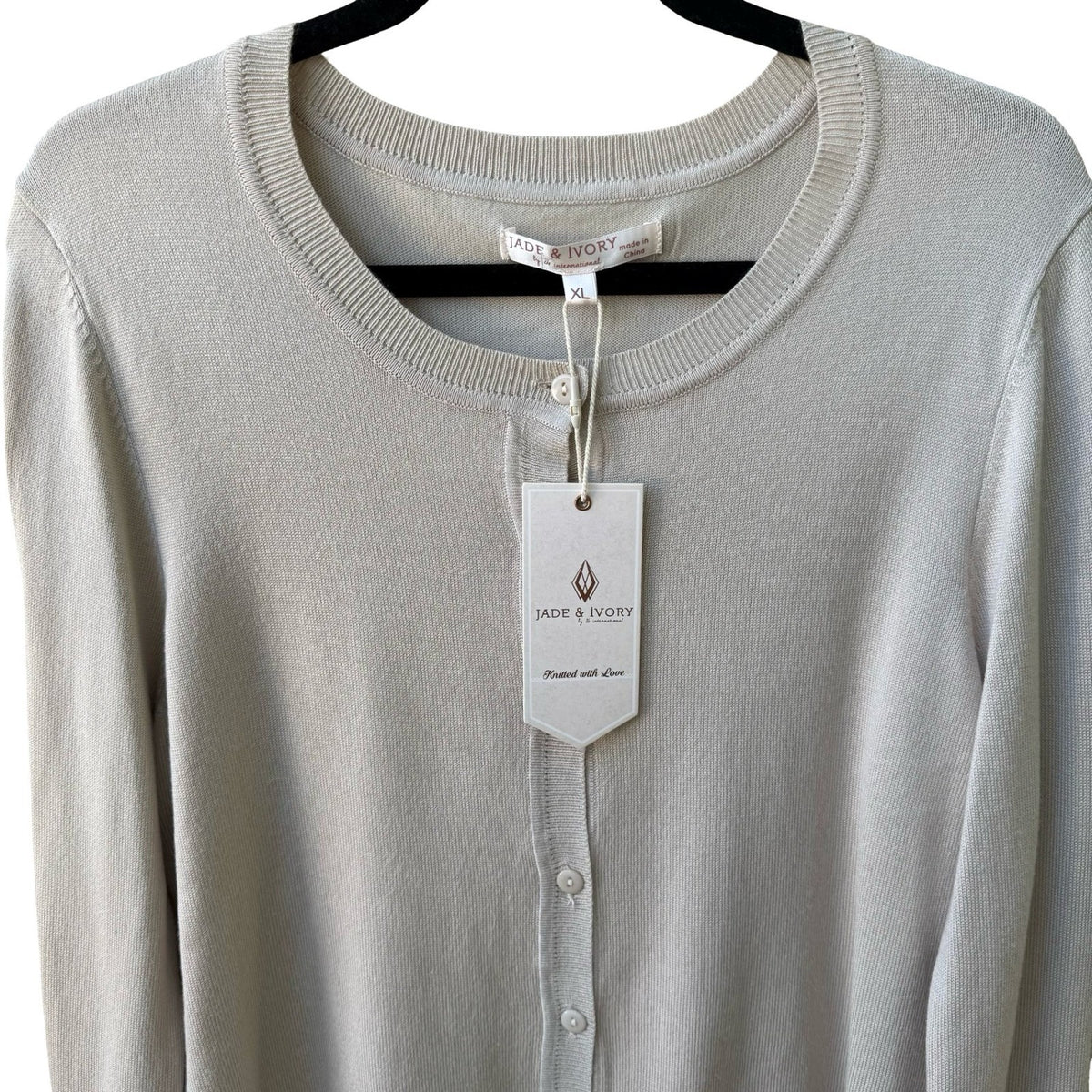 Jade & Ivory Minimalist Preppy Layering Soft Girl Cardigan Sweater Cream XL NEW