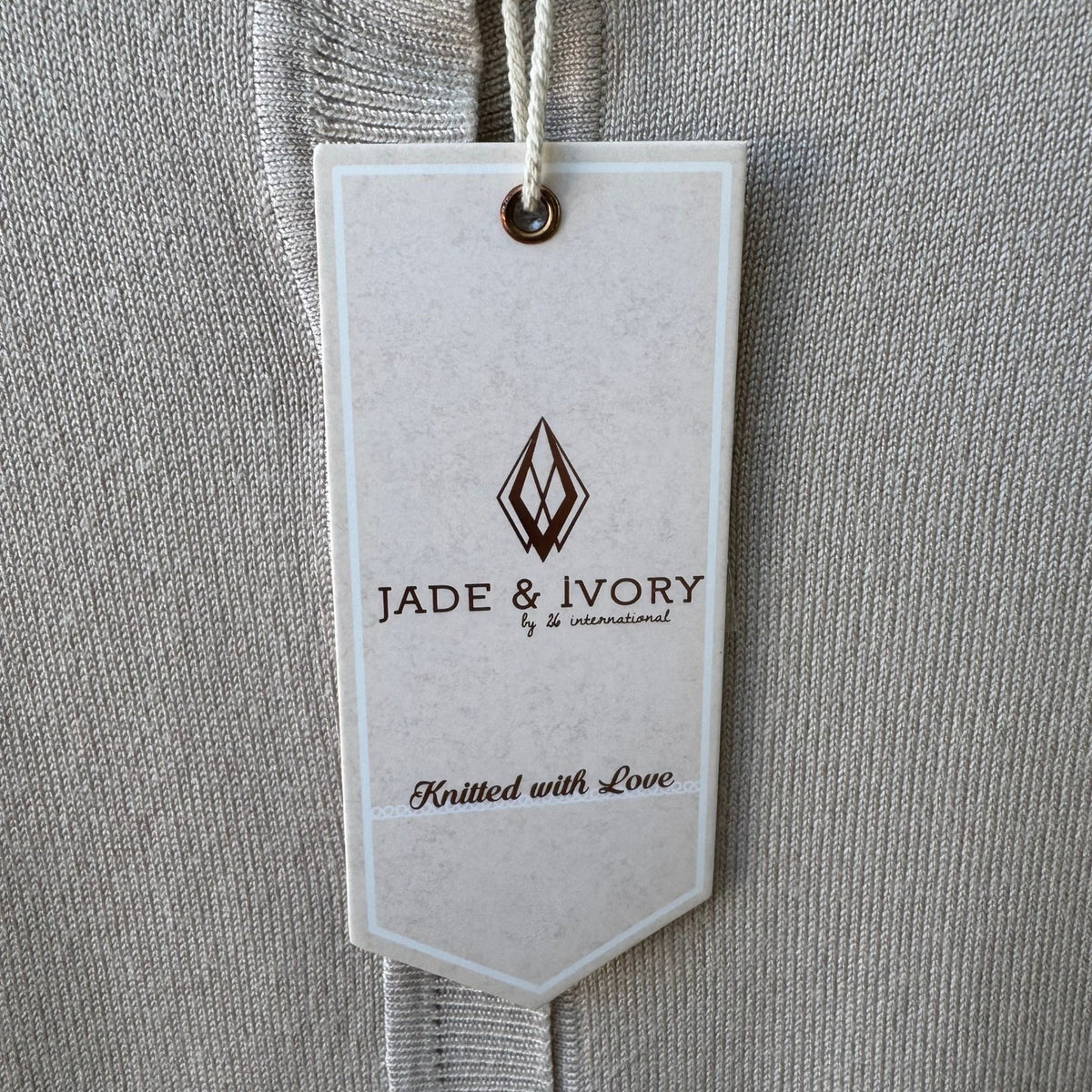 Jade & Ivory Minimalist Preppy Layering Soft Girl Cardigan Sweater Cream XL NEW