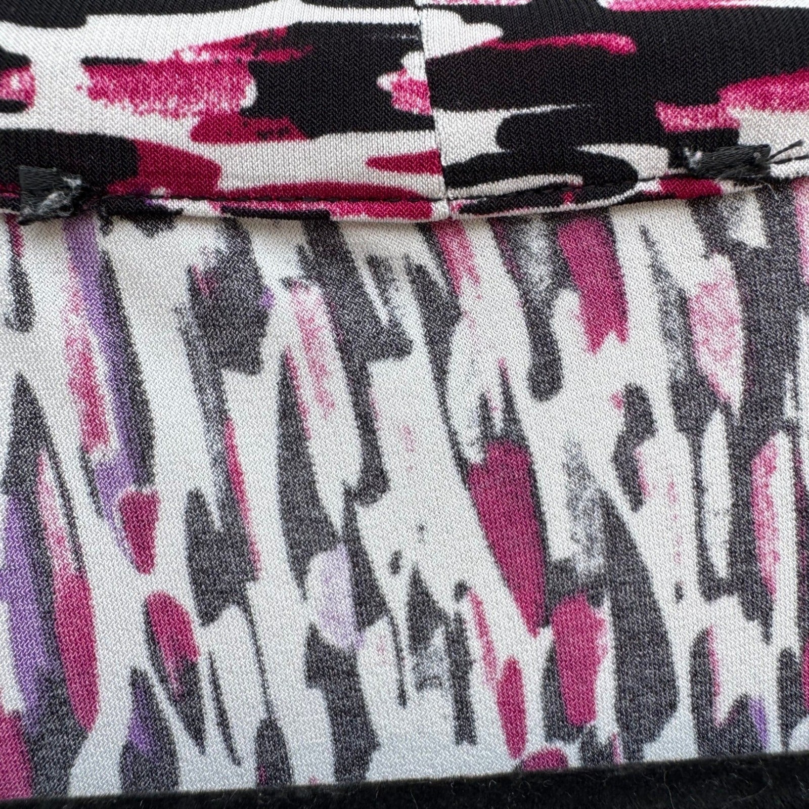 Abstract Brushstroke Square Neck Sleeveless Knit Top Black Magenta Purple Large