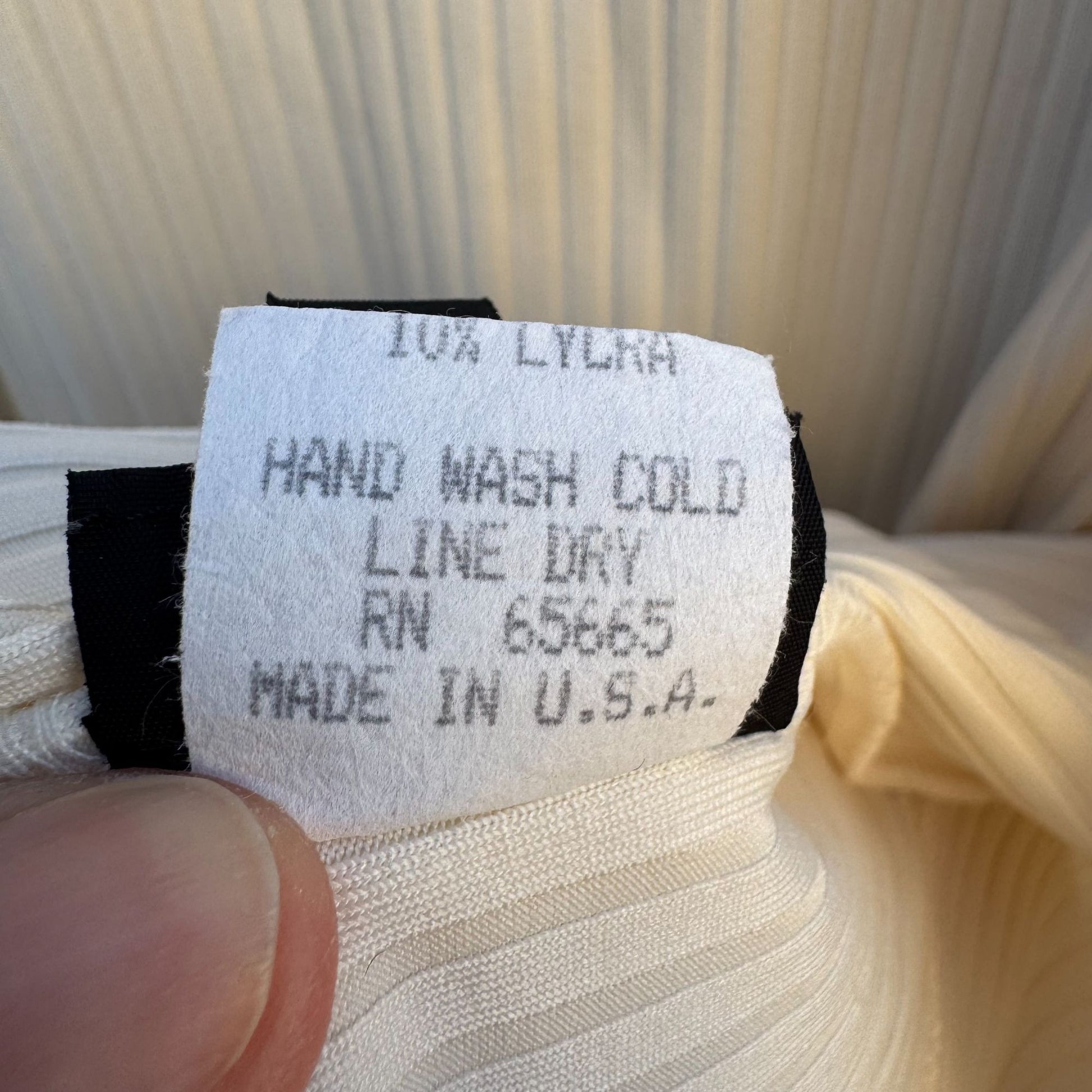 Staples Vintage Womens Ribbed Polyester Blend Long Sleeve Open Front Cream Cardigan