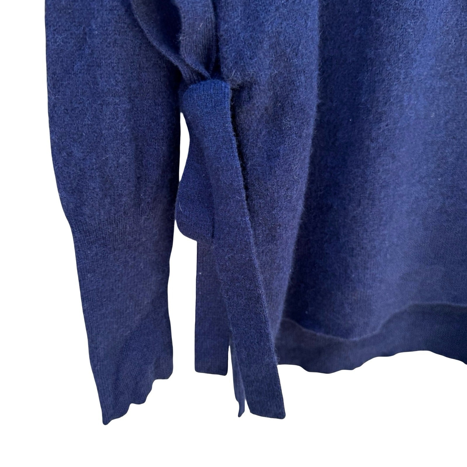 Halogen 100% Cashmere Side Tie Bow Old Money Minimalist Sweater Womens M Navy
