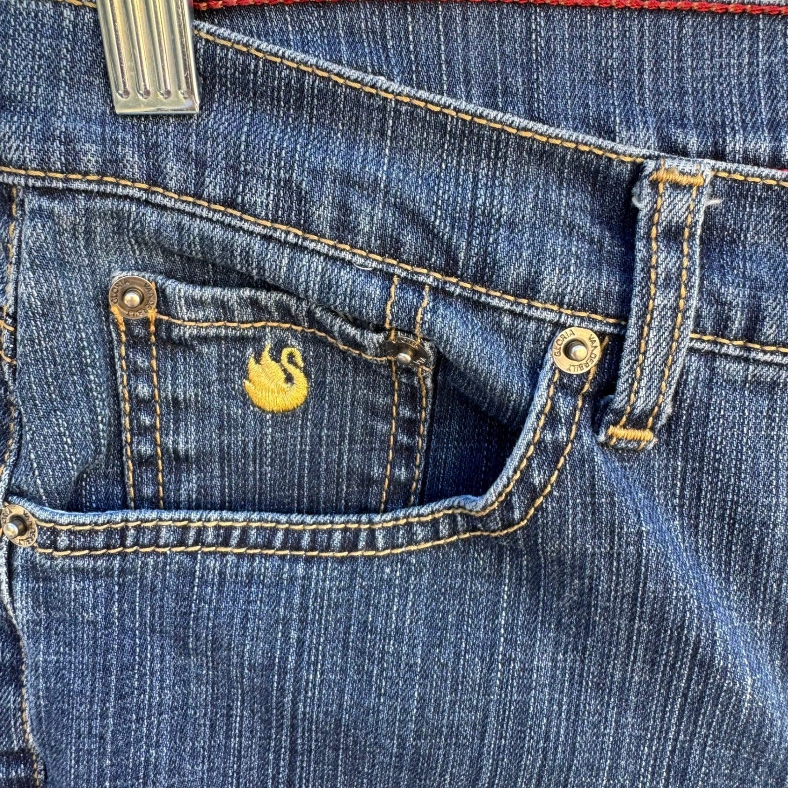 Gloria Vanderbilt Giselle Bootcut Jeans Womens 8 Short Blue Stretch Denim Swan