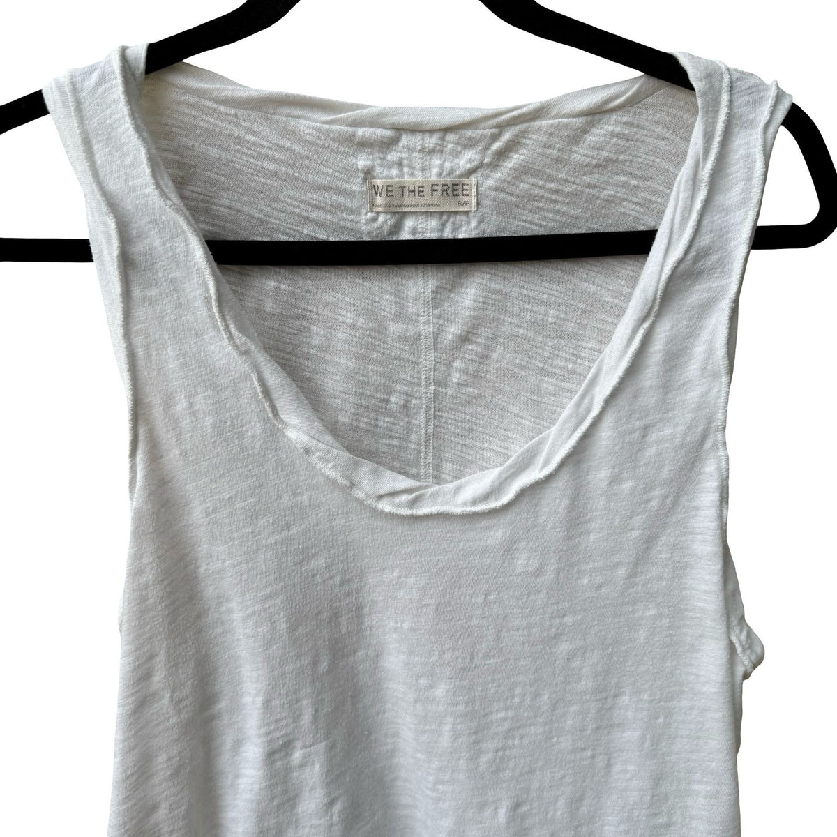 We The Free Raw Edge Minimalist Boho Slub Knit Scoop Neck Seam Tank Top White S