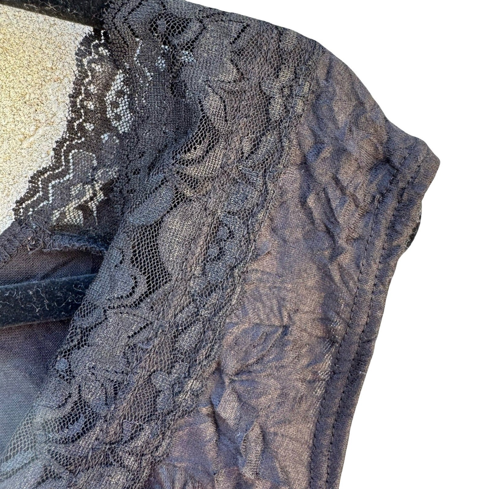 Vol 1 Y2K Black Crinkle Lace Trim V-Neck Empire Waist Top XL Whimsigoth Grunge