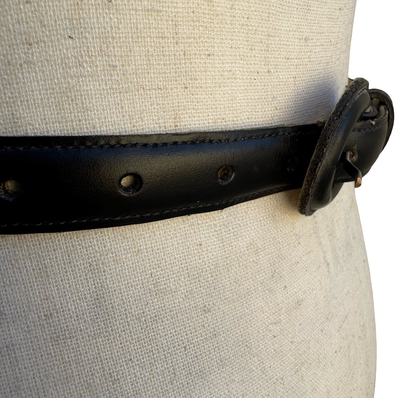 Calderon Vintage Black Leather Slim Skinny Belt Leather Covered Buckle S 9811