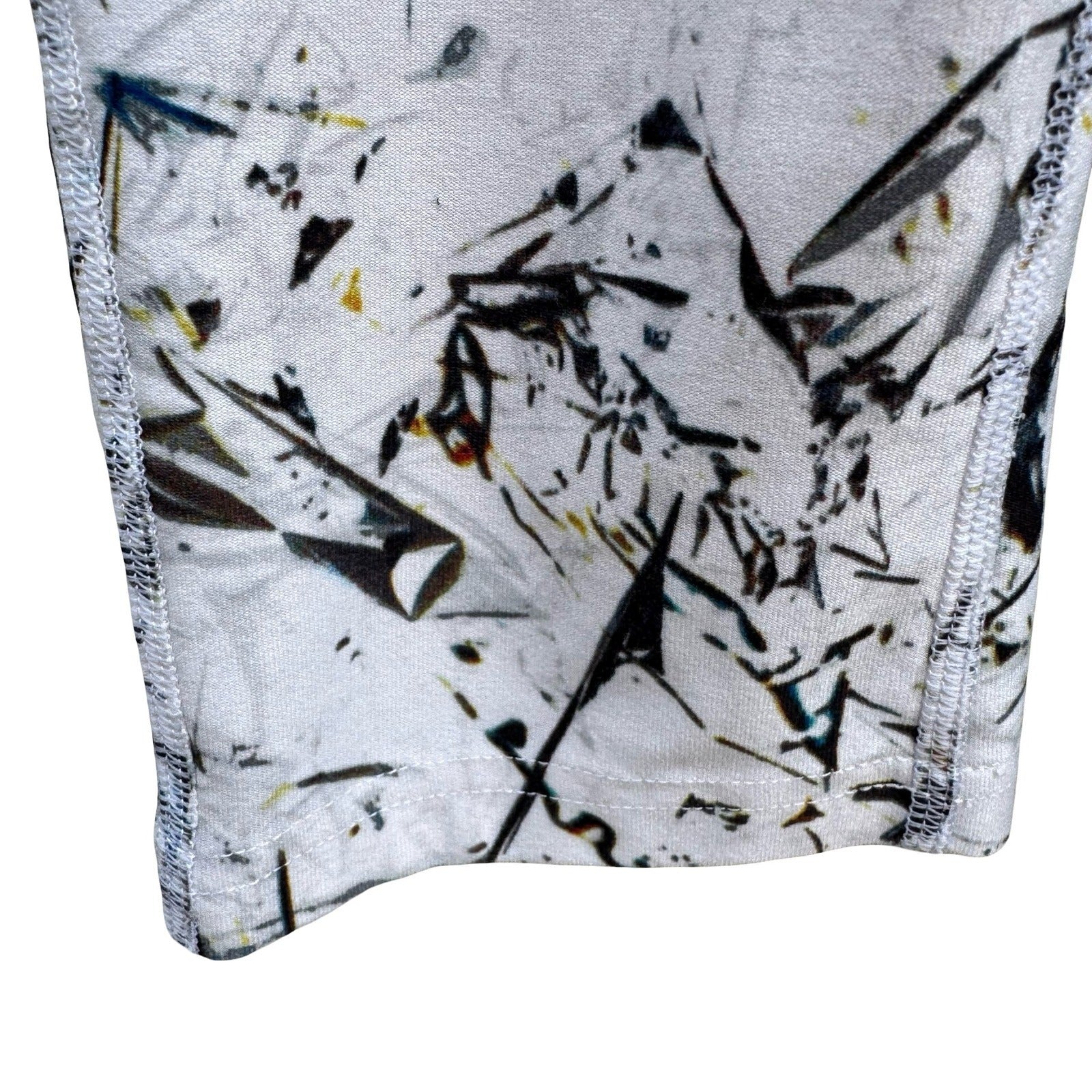 Nike Dri-FIT Abstract Splatter Print Capri Leggings Gymwear Sporty Yoga Womens S