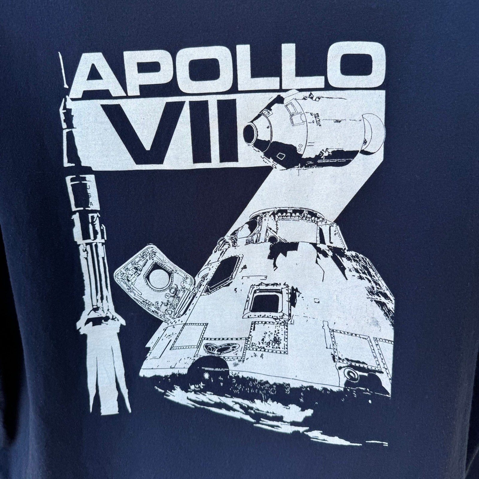 Gildan Frontiers of Flight Museum Apollo VII Navy Blue Graphic T-Shirt Mens XL