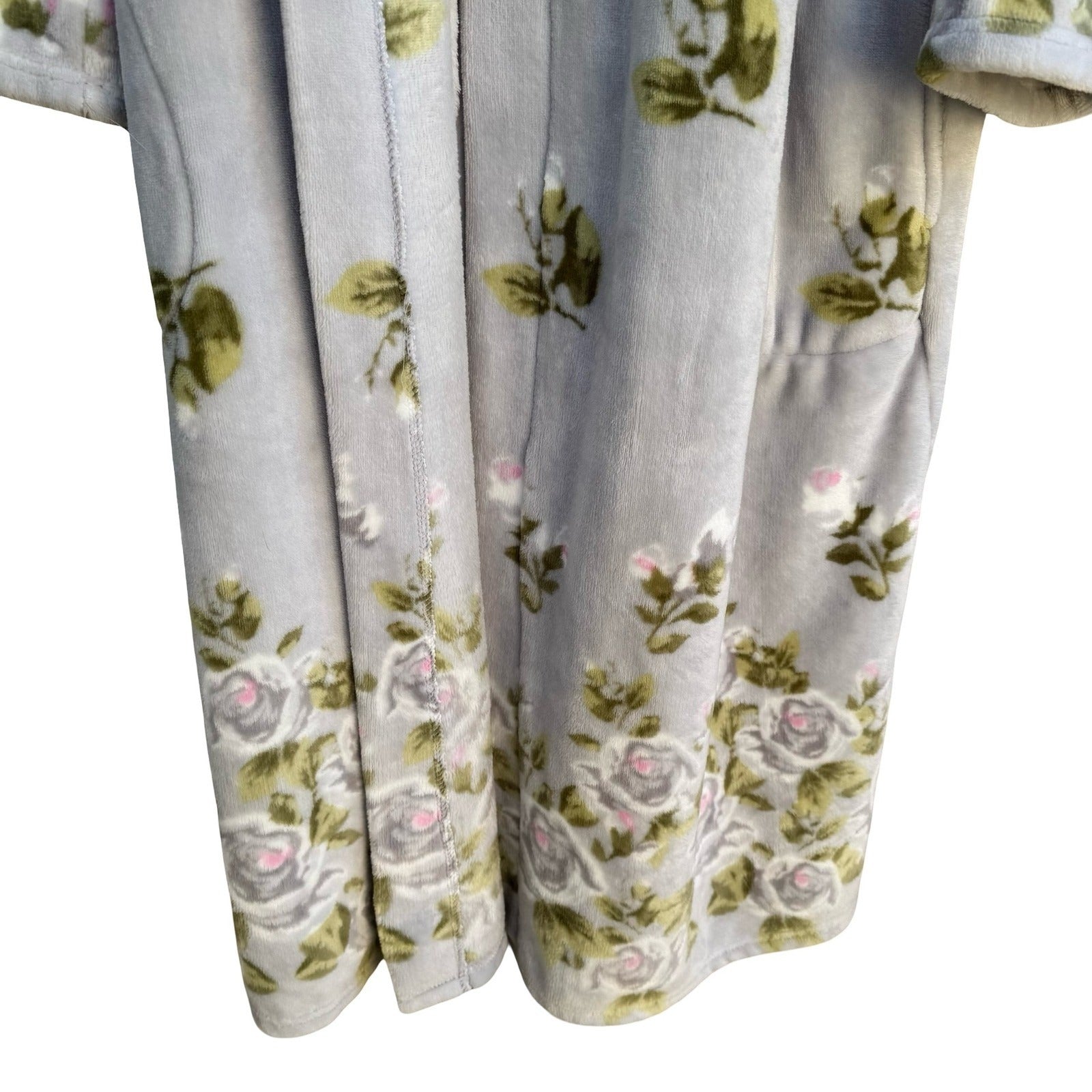 Noire Jasmine Rose Grey Floral Plush Fleece Robe Shawl Collar Large NEW NO BELT