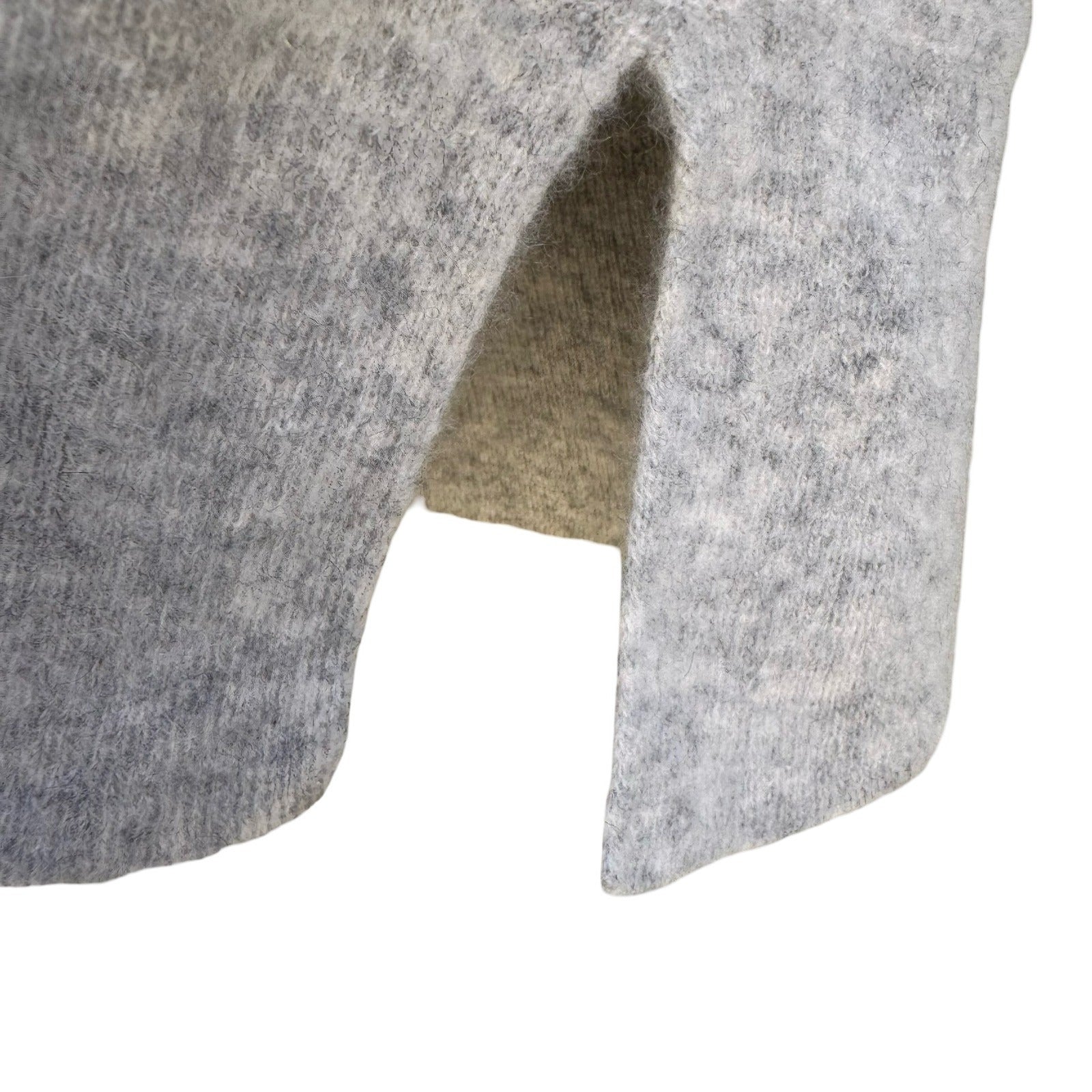 Tahari 100% 2-Ply Cashmere Soft Girl Sweater Minimalist Quiet Luxury Gray L