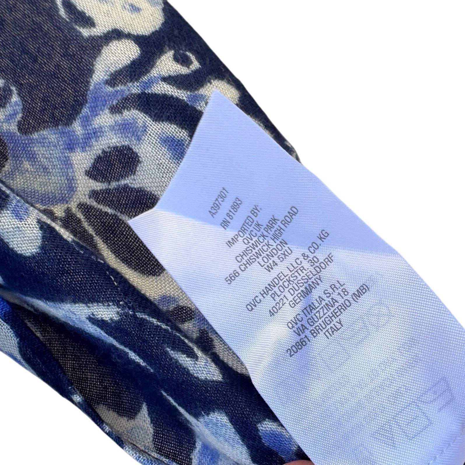 Isaac Mizrahi Womens Delft Blue Floral Boho Rectangle Old Money Scarf Wrap Shawl