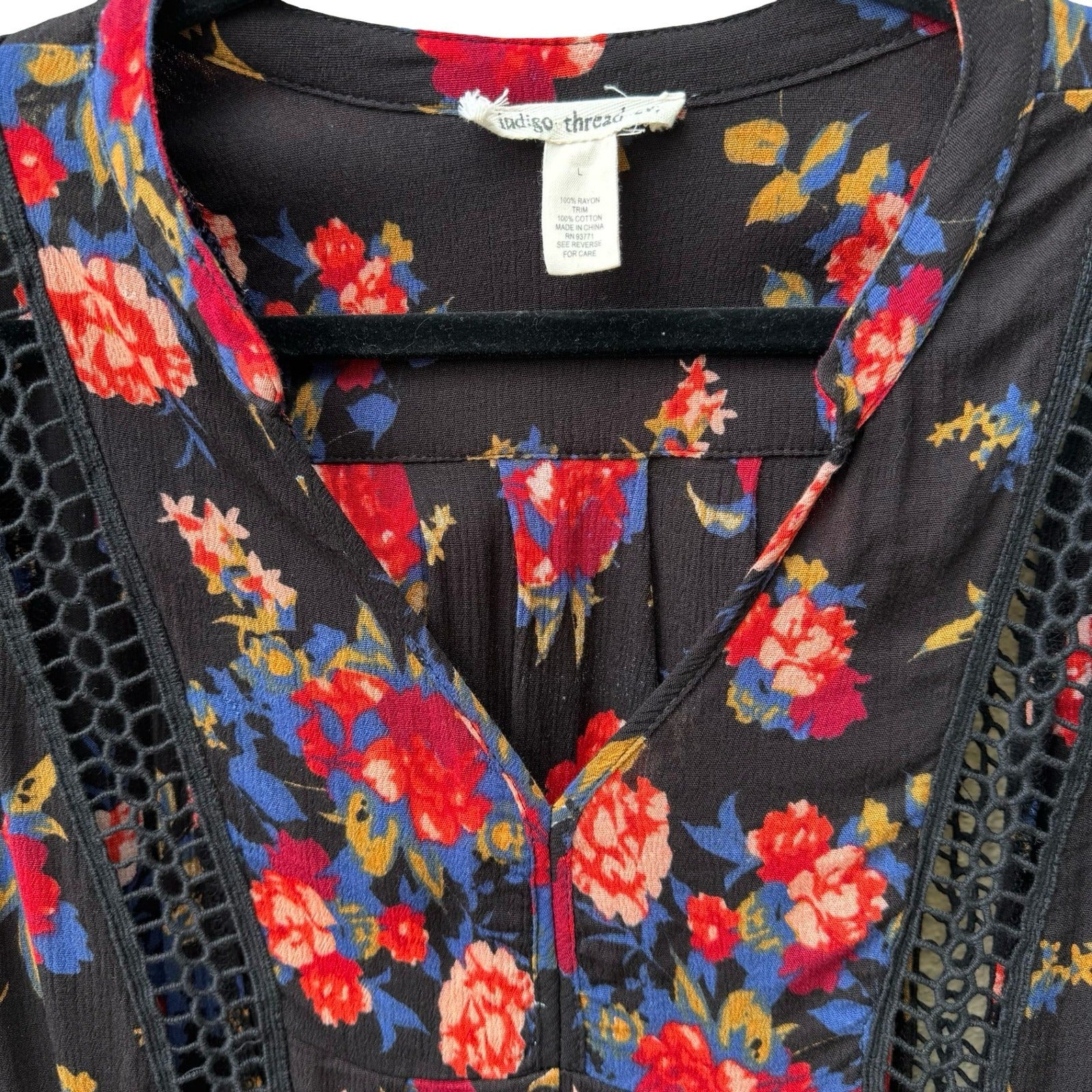 Indigo Thread Boho Whimsigoth Dark Floral Crochet Flowy Peasant Blouse Black L