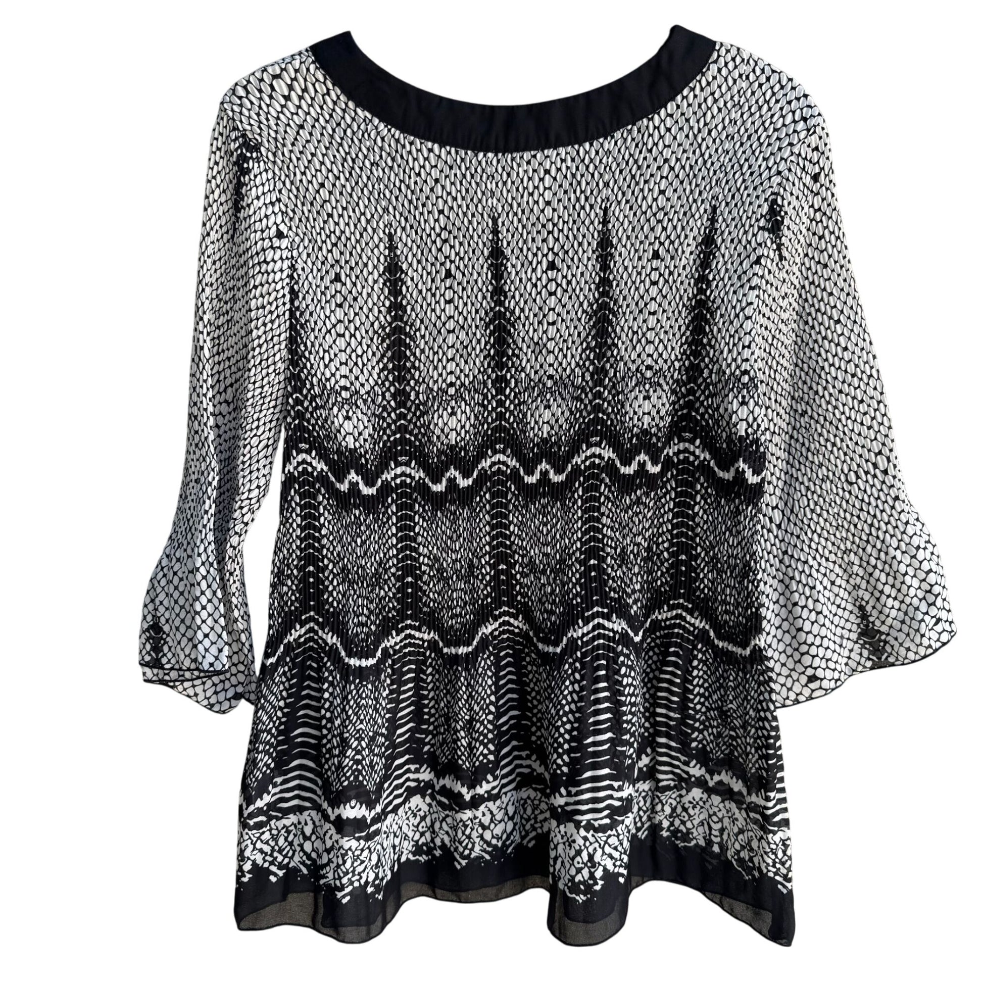 Nicola Petites Black White Snake Print Flared Sleeves V-Neckline Tunic Blouse PXL