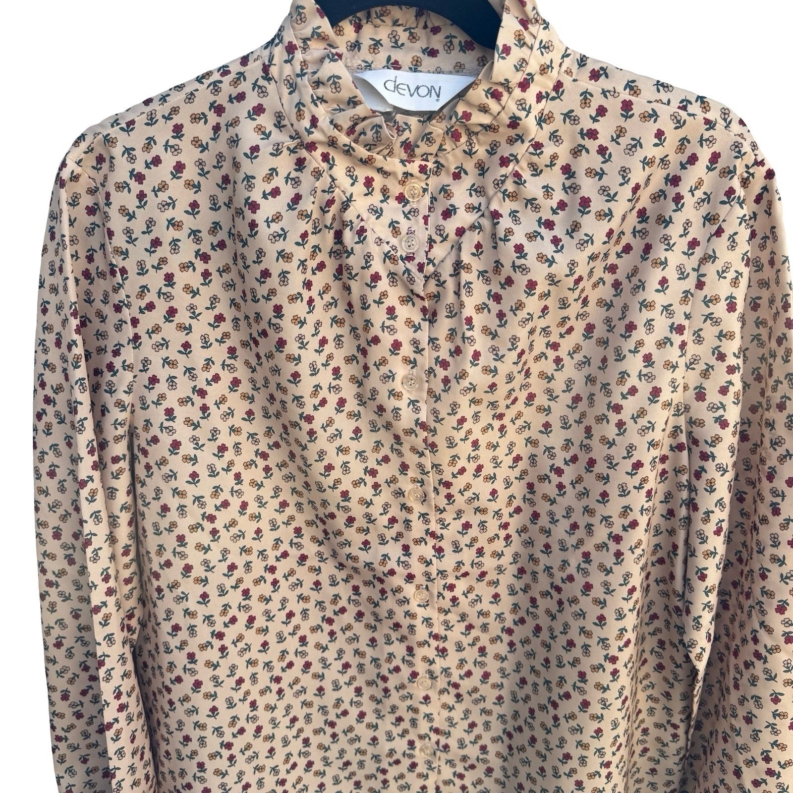 Devon Vintage 70s 80s Retro Floral Ruffle High Neck Button Down Blouse Cream Red