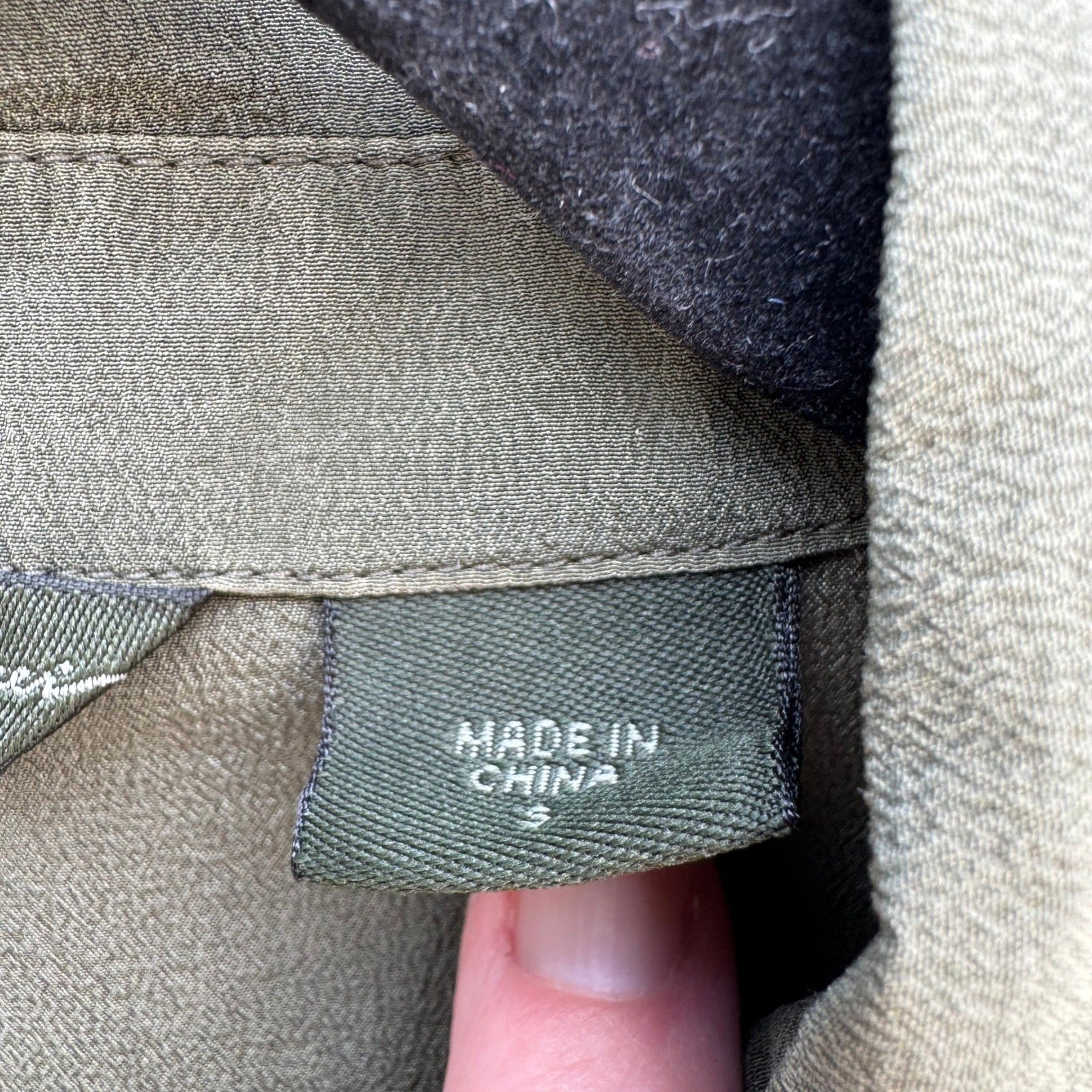 Eddie Bauer 100% Silk Quiet Luxury Utility Shirt Earthy Green Roll Tab Sleeve M