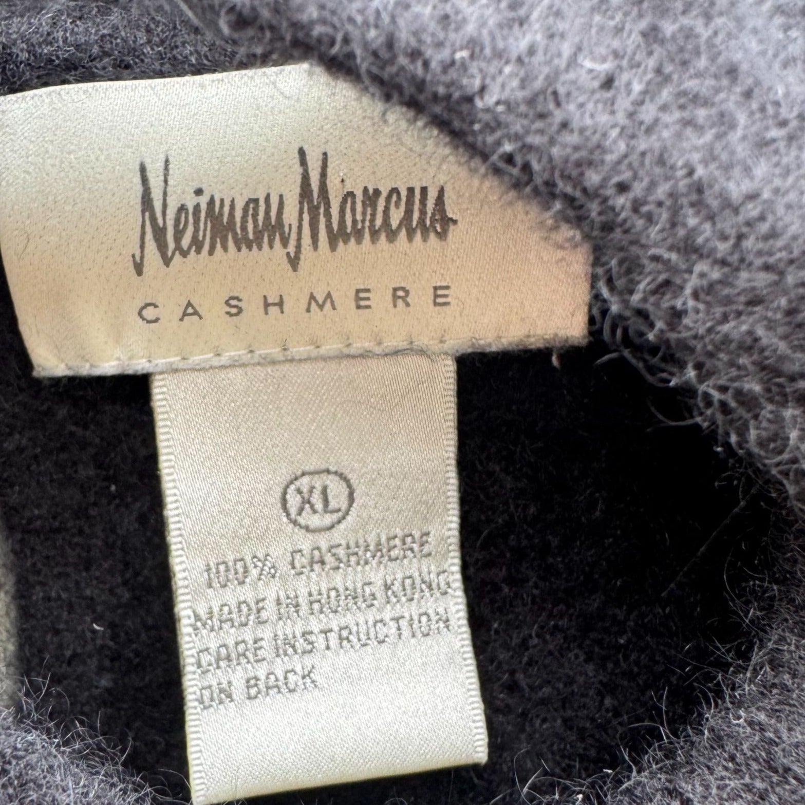 Neiman Marcus Black Luxury Knit Cashmere Sweater XL Keyhole Cutouts Long Sleeve