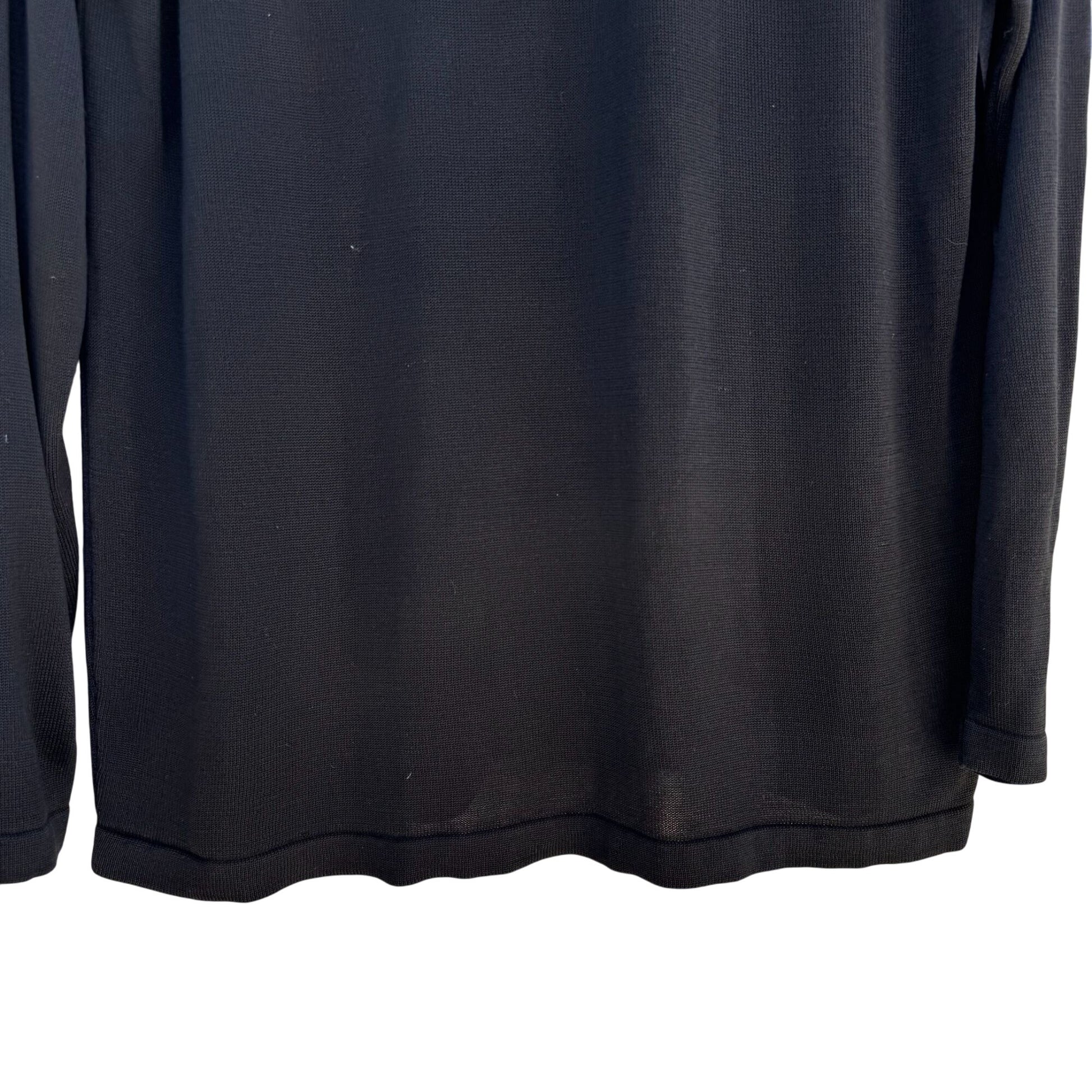 Womens Black Long-Sleeve Knit Crewneck Long Sleeve Minimalist Shirt Blouse Top