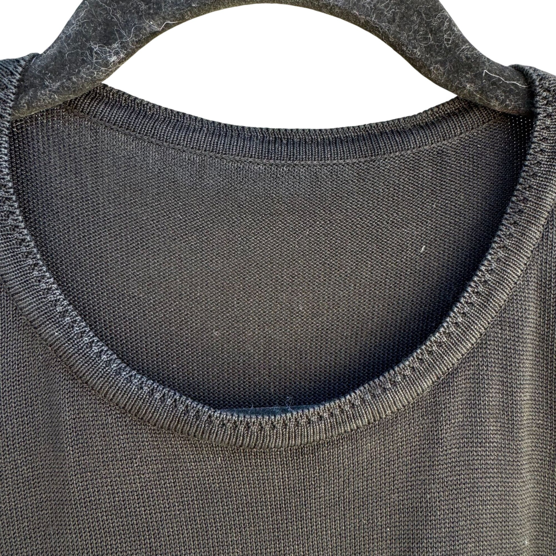 Womens Black Long-Sleeve Knit Crewneck Long Sleeve Minimalist Shirt Blouse Top