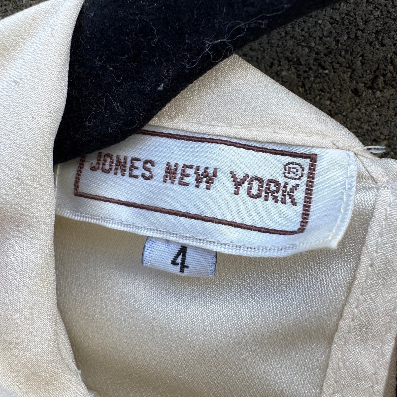 Jones New York Vintage Cream Rose Jacquard Pussy Bow Tie Back Blouse Womens 4