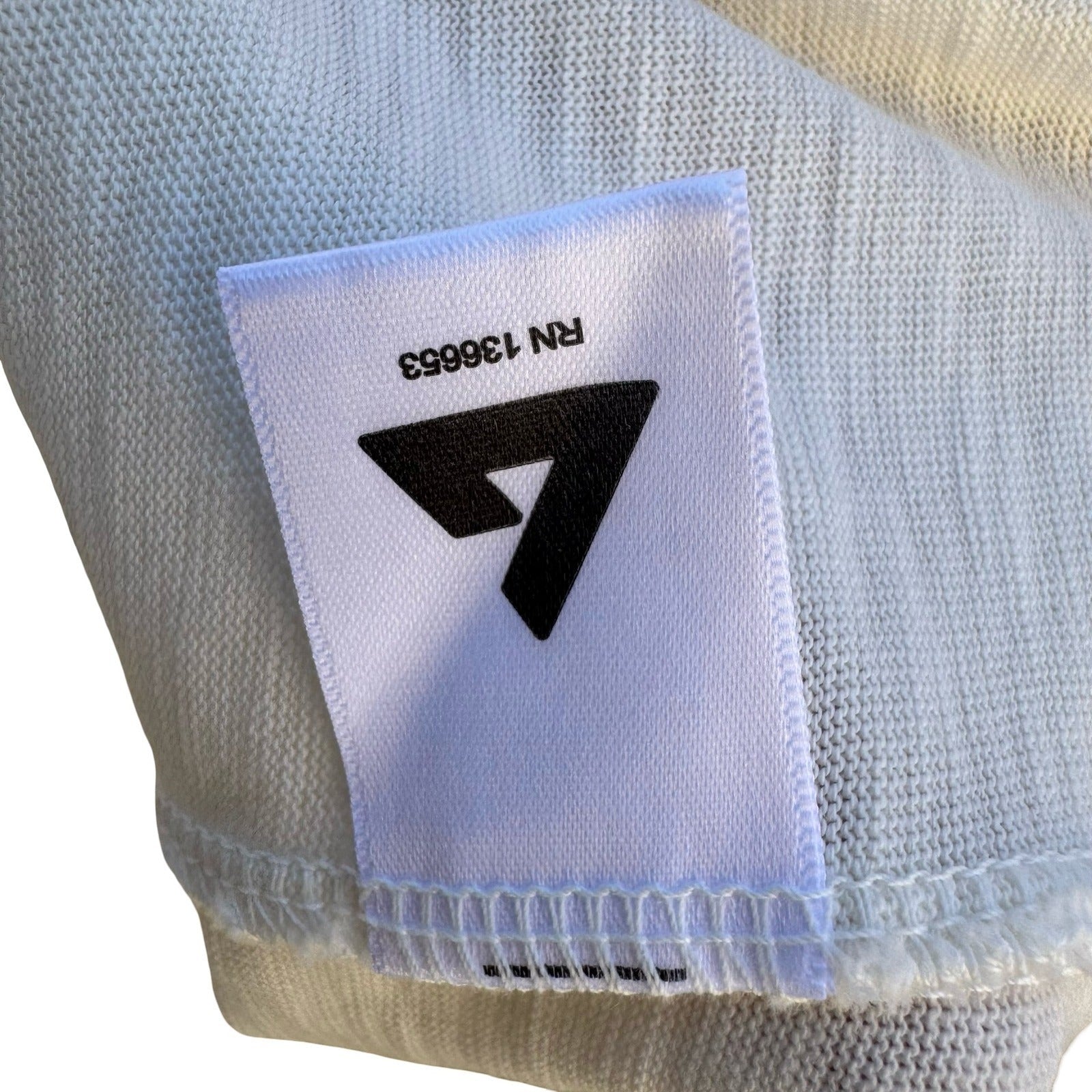 American Giant Sustainable Supima Cotton V-Neck Minimalist Shirt Ivory Womens S