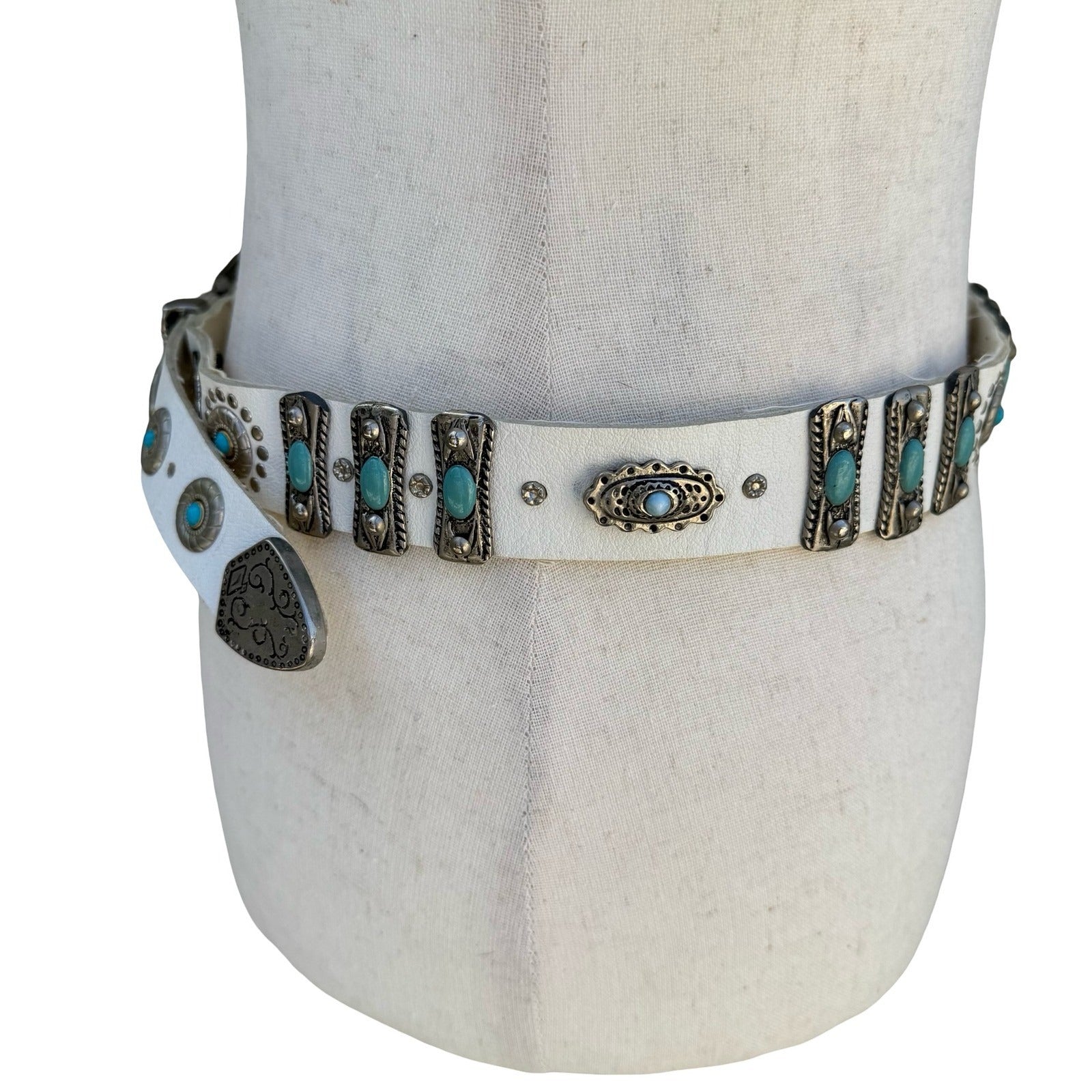 Lily Farouche Munich White Leather Western Belt Turquoise Silver Studded Concho