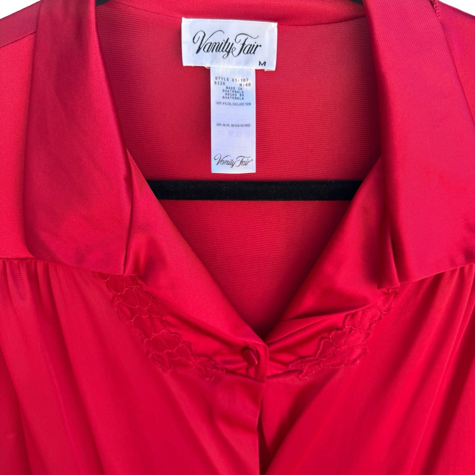 Vanity Fair Beauty Loungewear Embroidered Housecoat Sleepwear Robe Red M NEW
