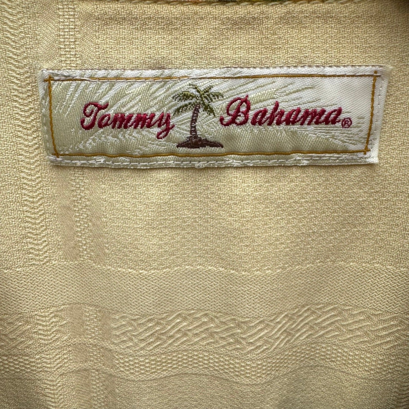 Tommy Bahama Mens M Yellow Silk Palm Tree Tropical Hawaiian Camp Shirt Short Slv
