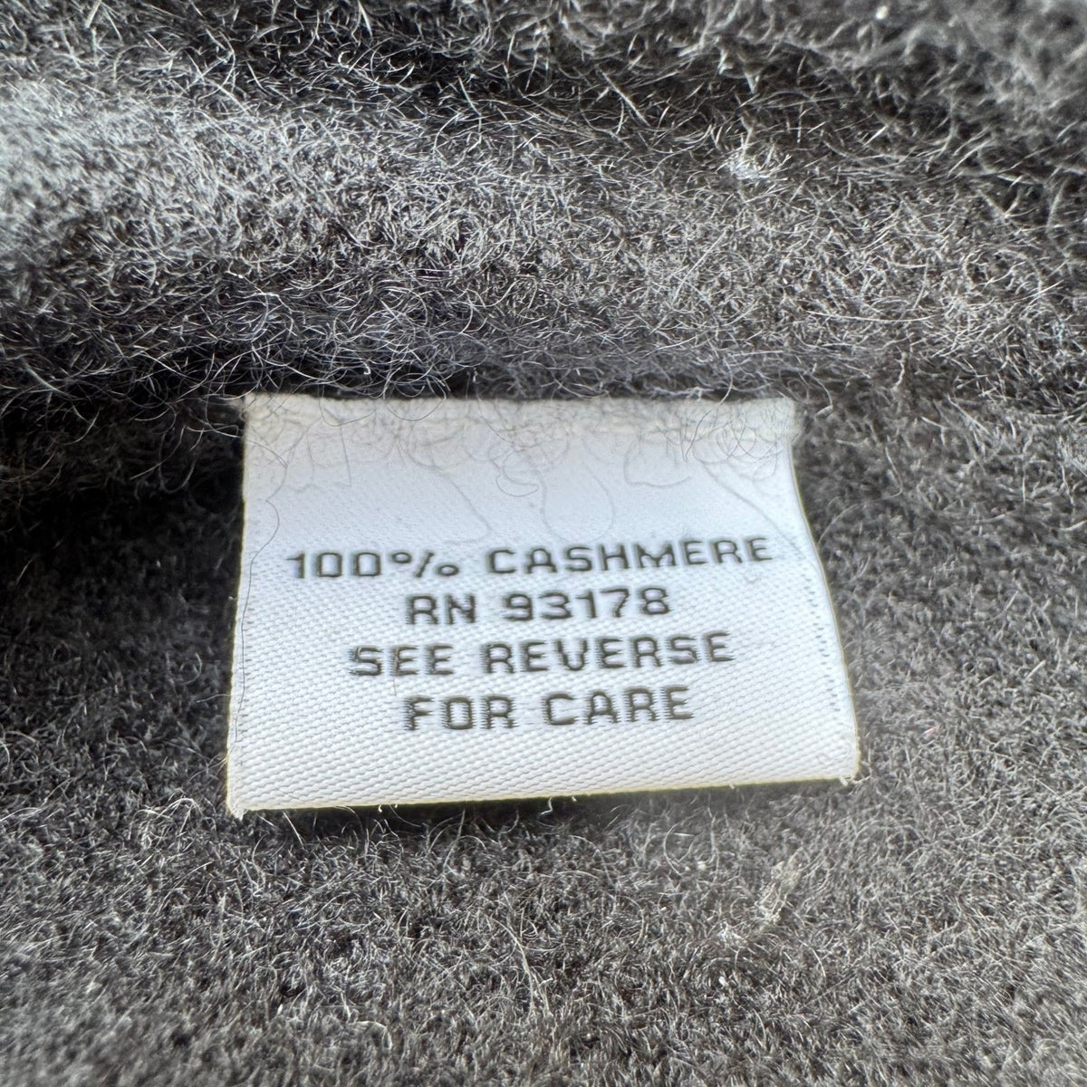 The Cashmere Project 100% Cashmere Quiet Luxury Minimalist Cozy Sweater Black M