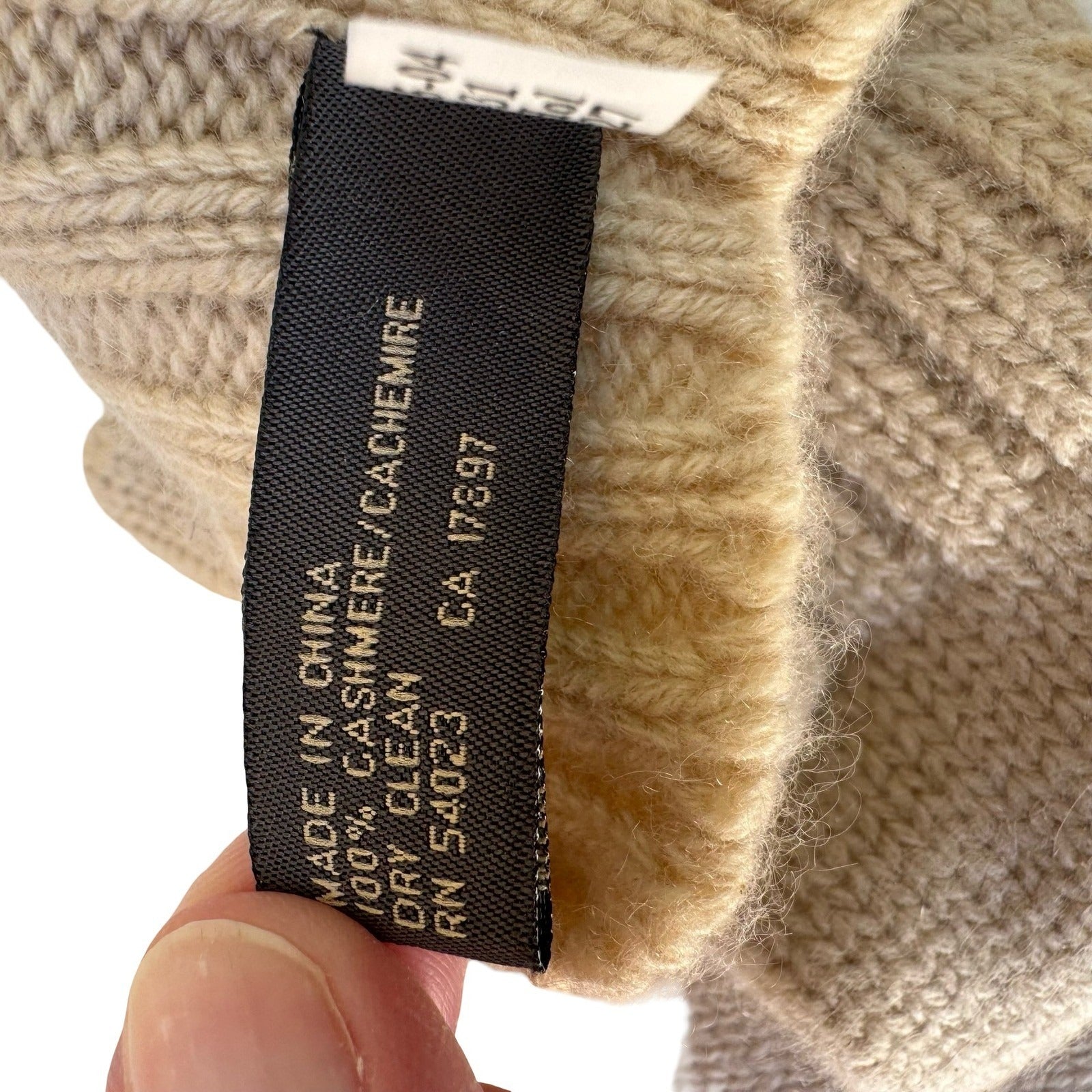 Banana Republic 100% Cashmere Gloves Tan Camel Ribbed Button Cuff Long Knit Warm