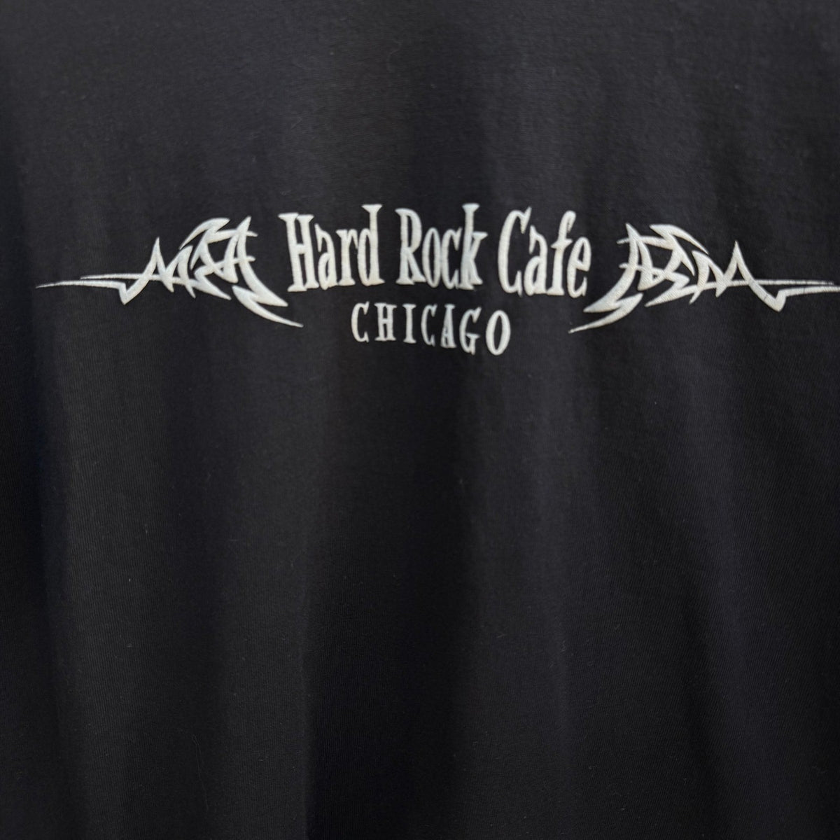 Hard Rock Cafe Chicago Y2K Grunge Goth Tribal Graphic Raw Hem Shirt Black Mens S