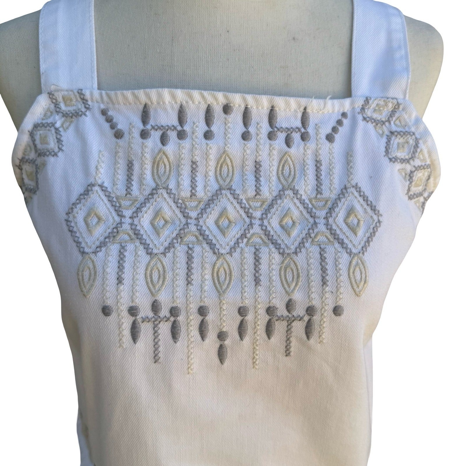 BlankNYC Boho Festival Western Denim Embroidered Crop Top Tie Back Boho White M