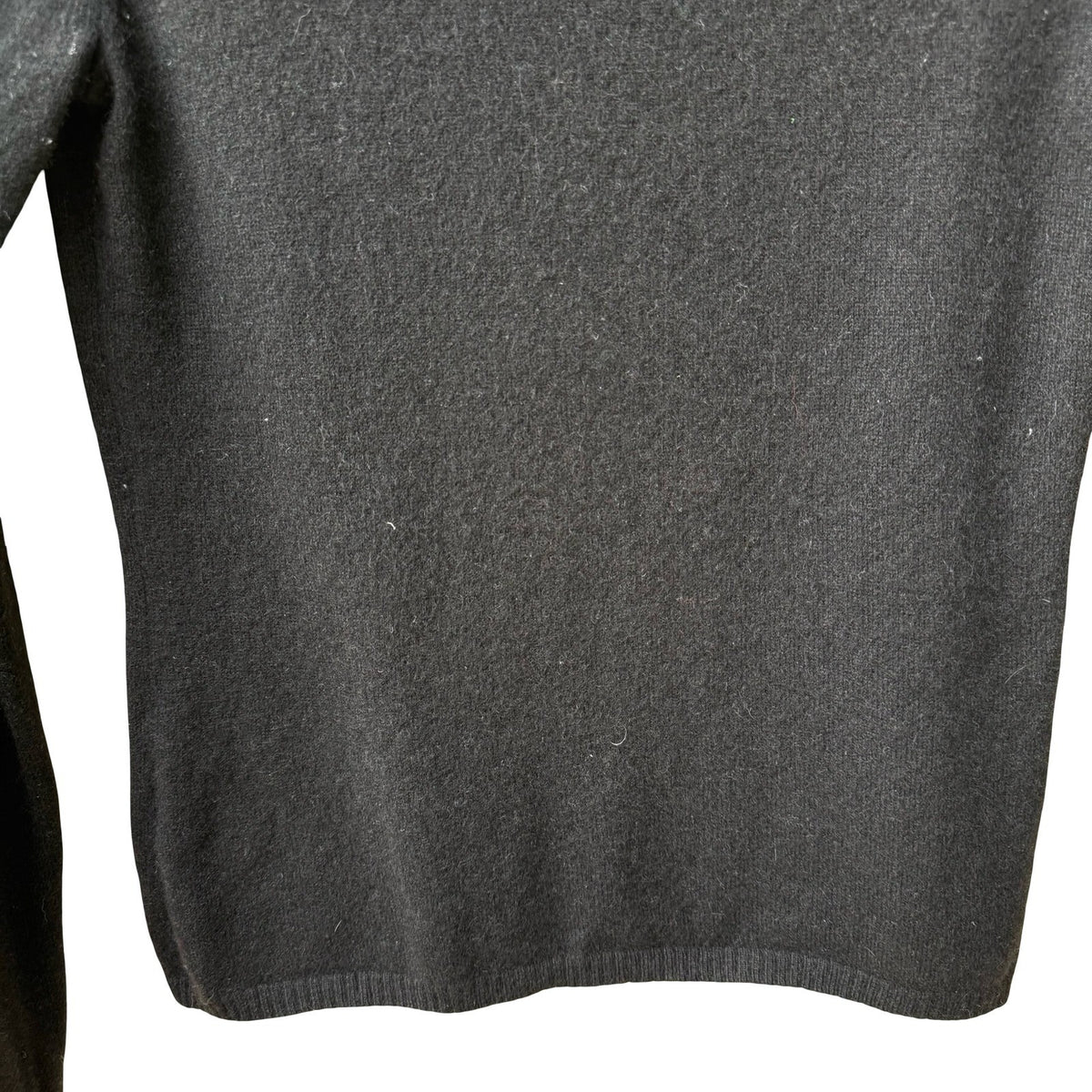 Ann Taylor Cashmere Minimalist Quiet Luxury Sustainable Turtleneck Sweater Black